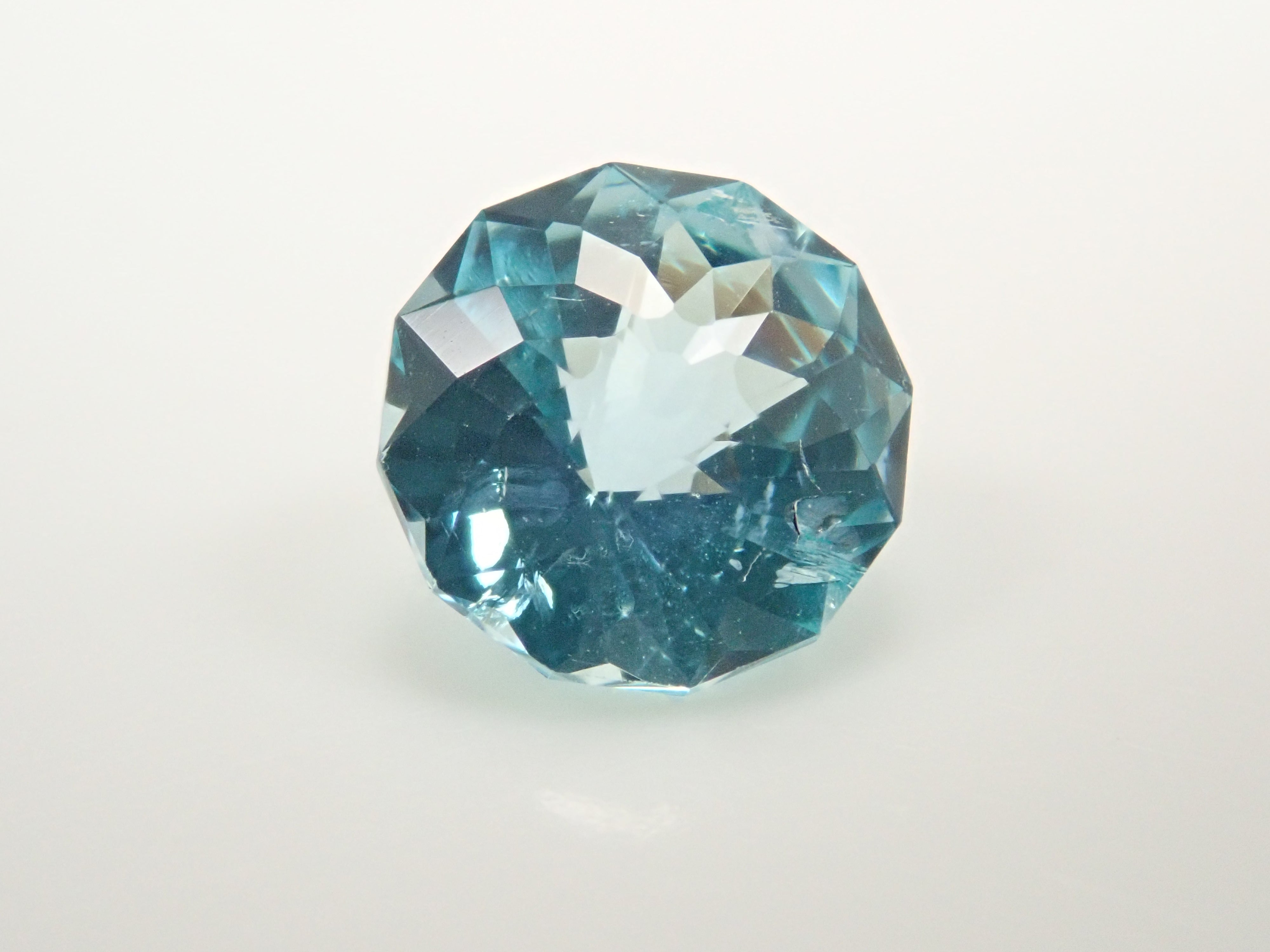 【11/7 22時販売】マダガスカル産アパタイト 6.0mm/0.901ctルース