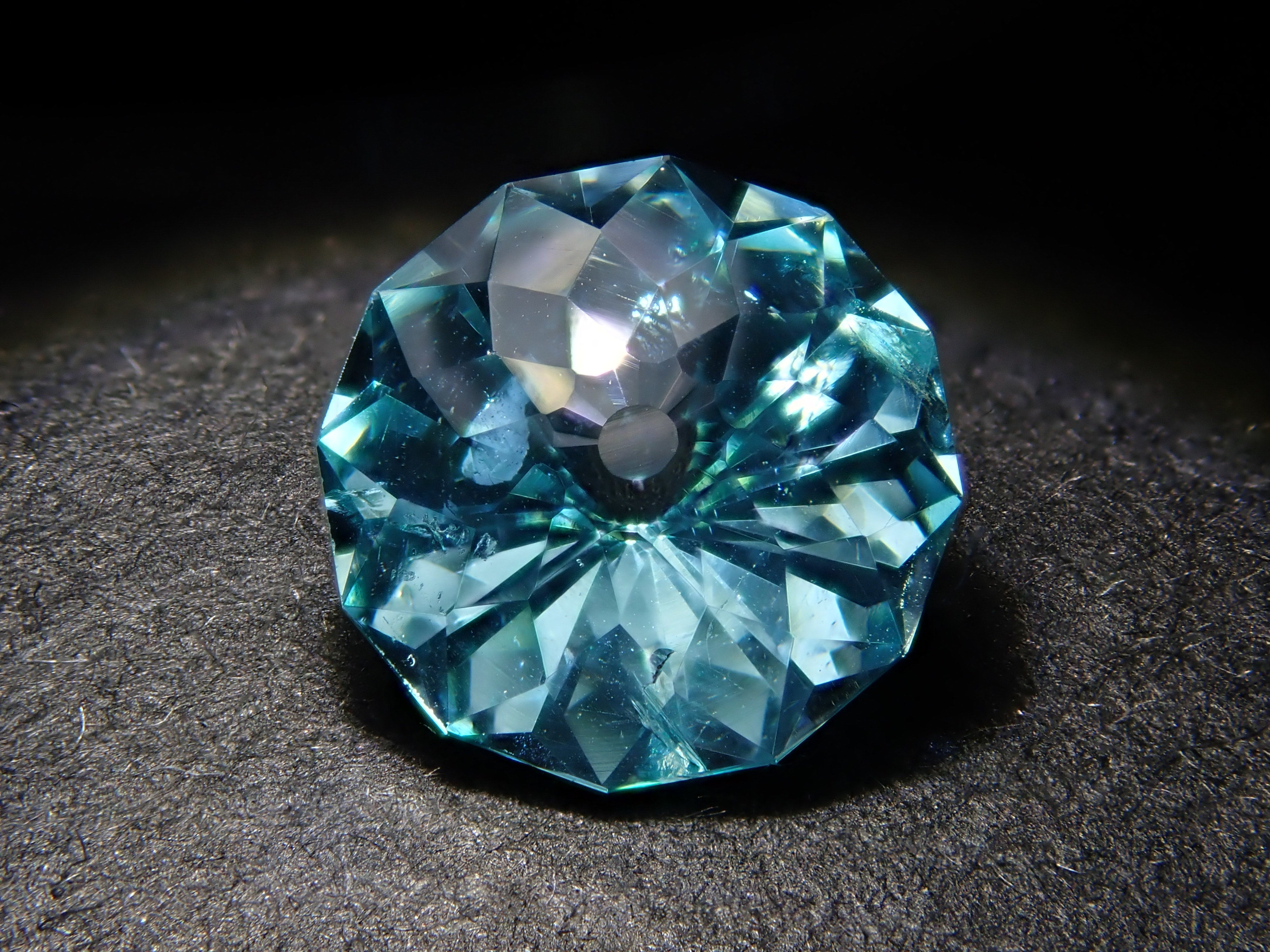 【11/7 22時販売】マダガスカル産アパタイト 6.0mm/0.901ctルース