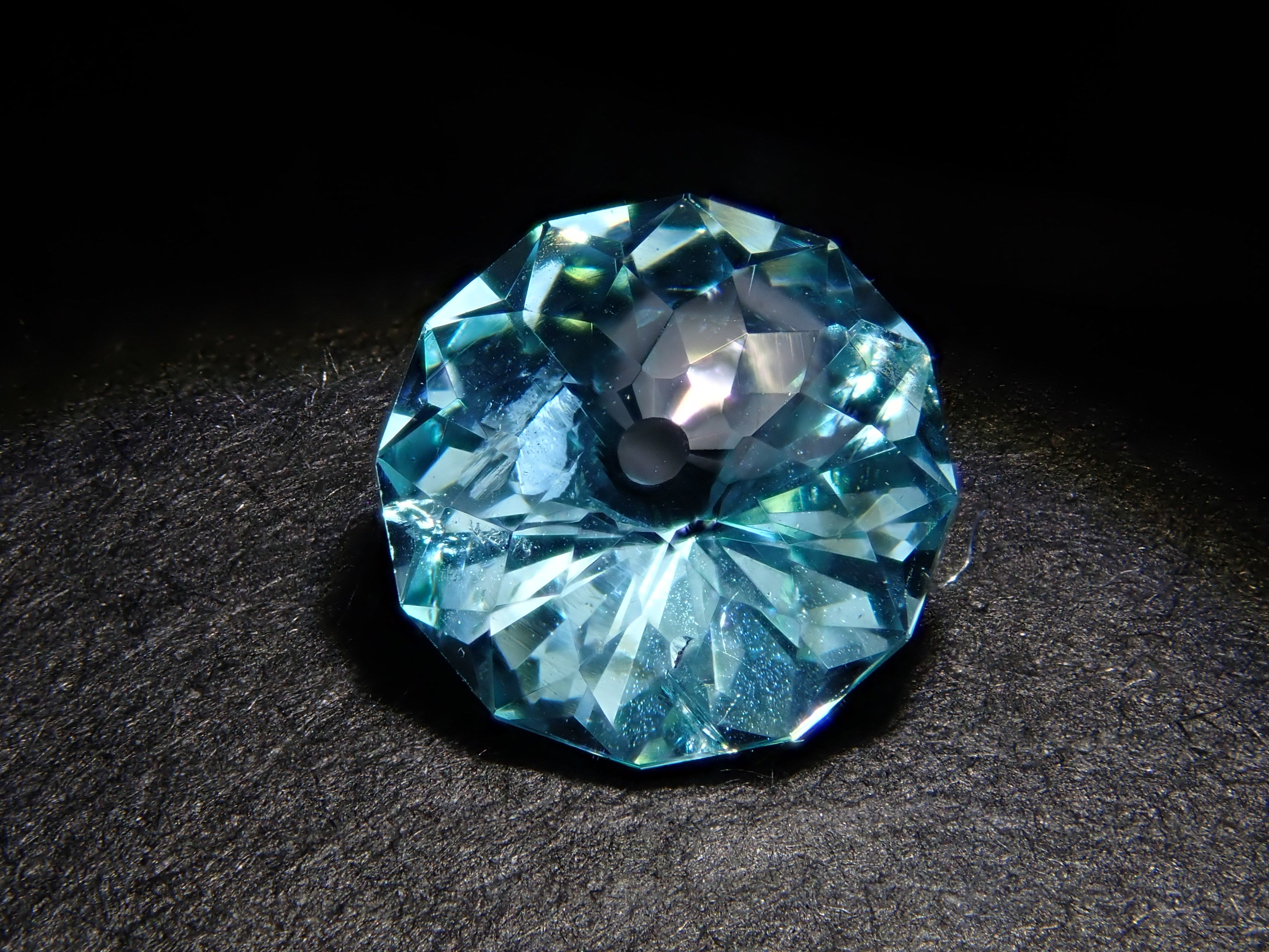 【11/7 22時販売】マダガスカル産アパタイト 6.0mm/0.901ctルース