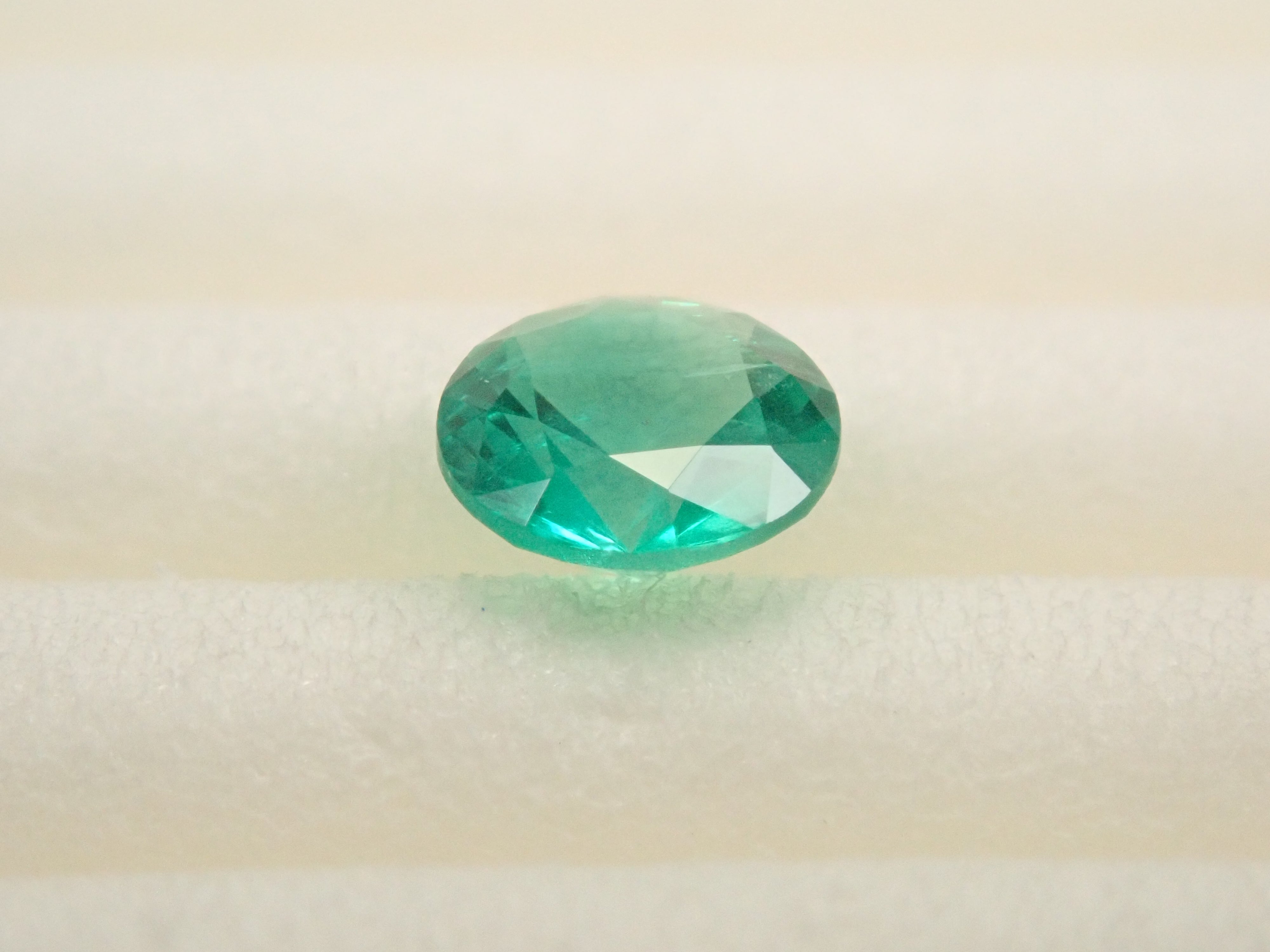 【11/7 22時販売】コロンビア産エメラルド 3.9mm/0.200ctルース