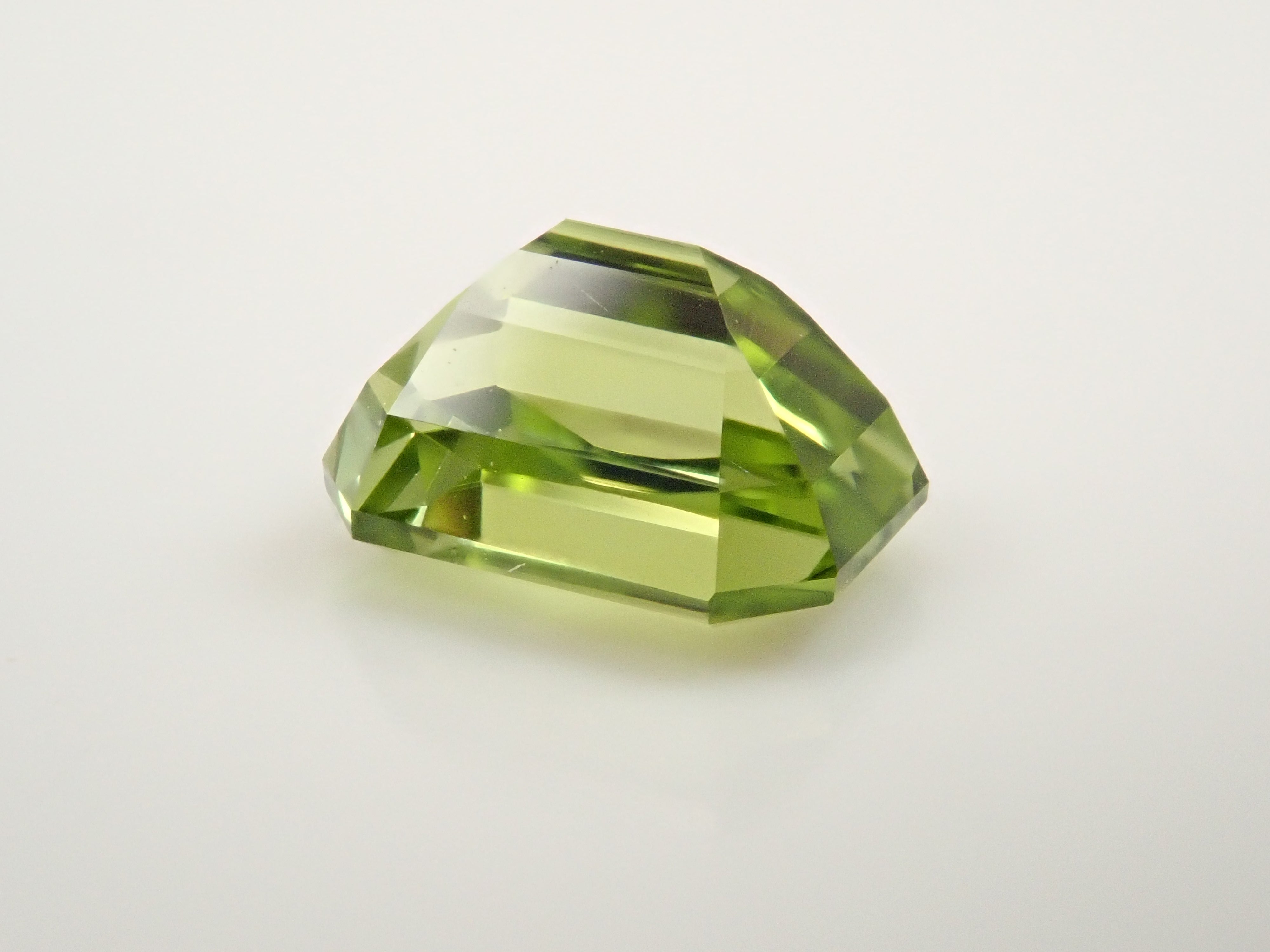 [12556633] Peridot 1.176ct loose stone