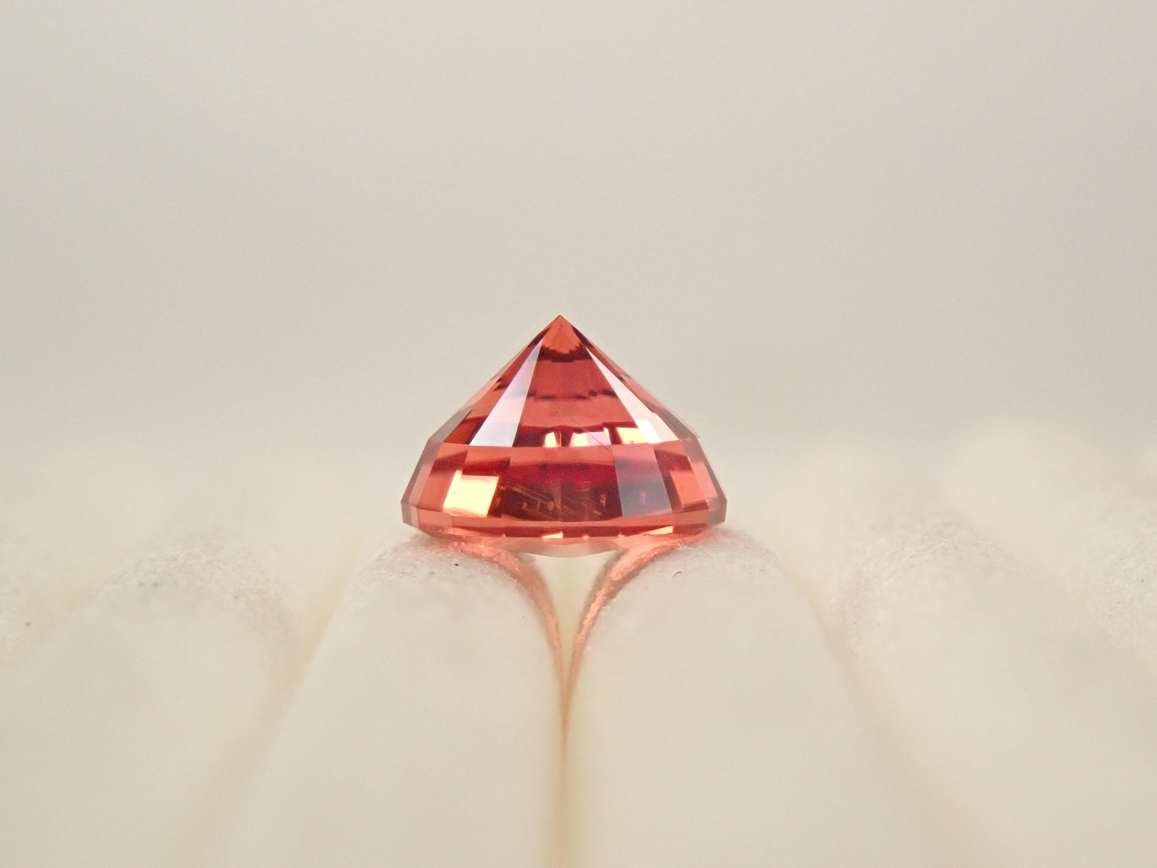 【11/1 22時販売】チベット産アンデシン 0.738ctルース