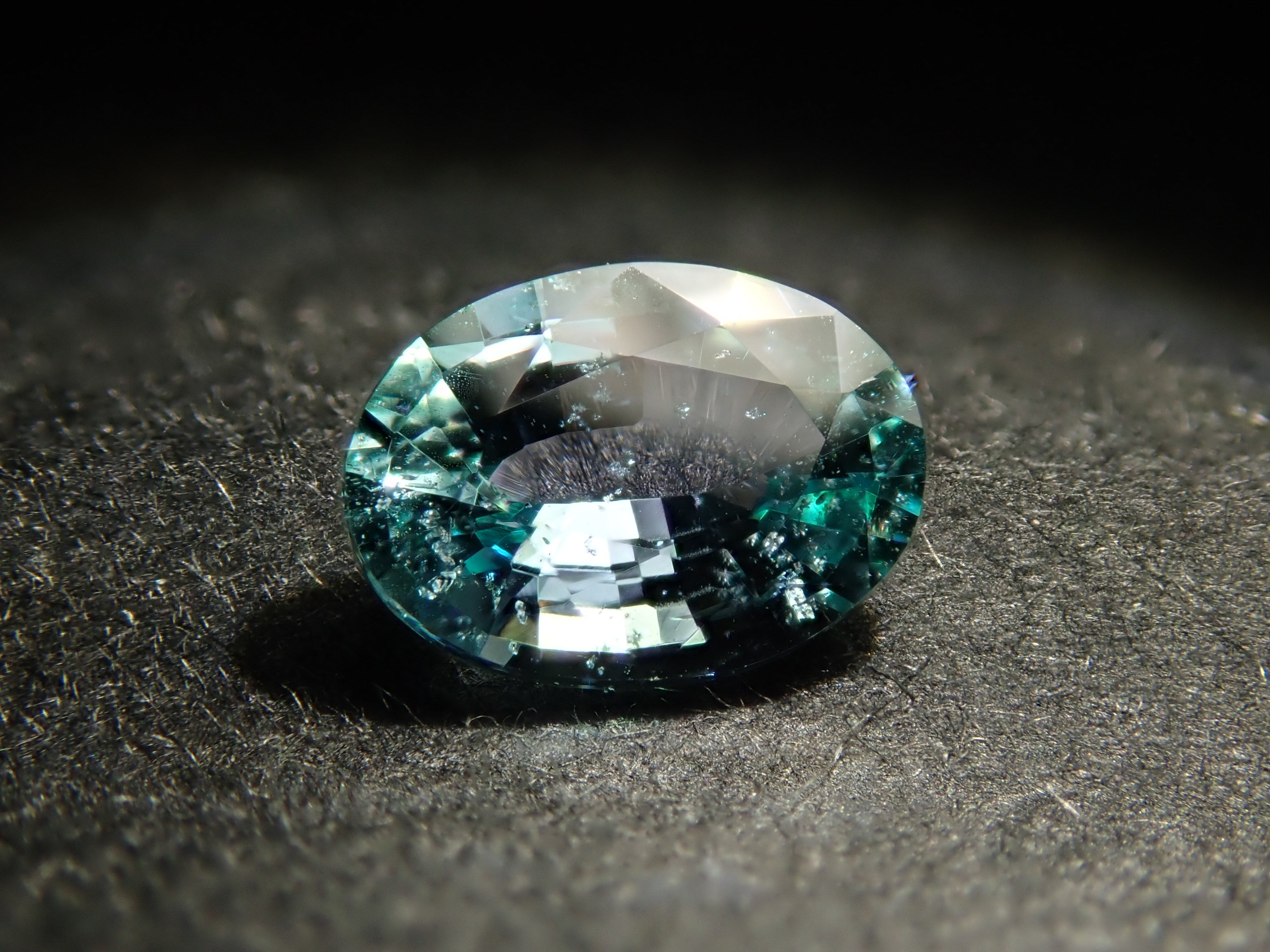 【11/1 22時販売】タンザニア産コーネルピン 0.324ctルース