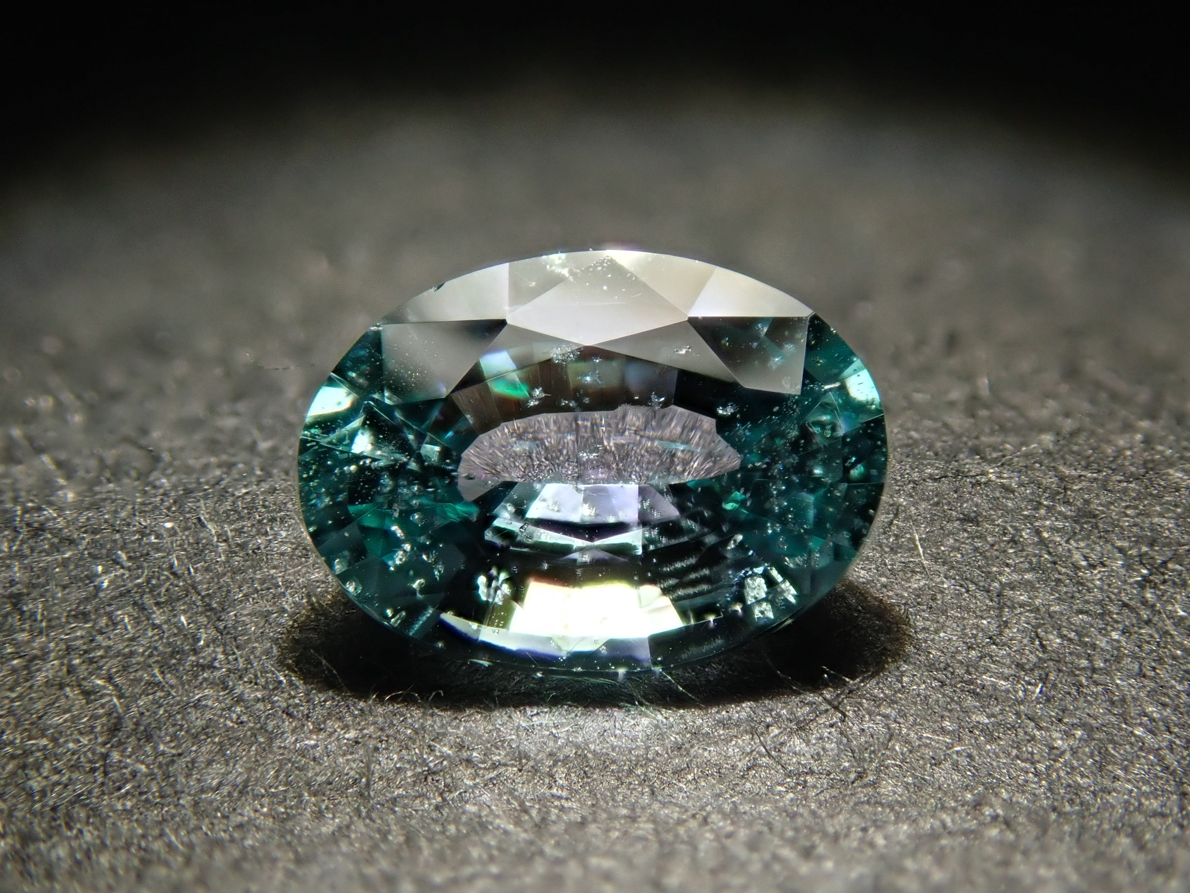 【11/1 22時販売】タンザニア産コーネルピン 0.324ctルース