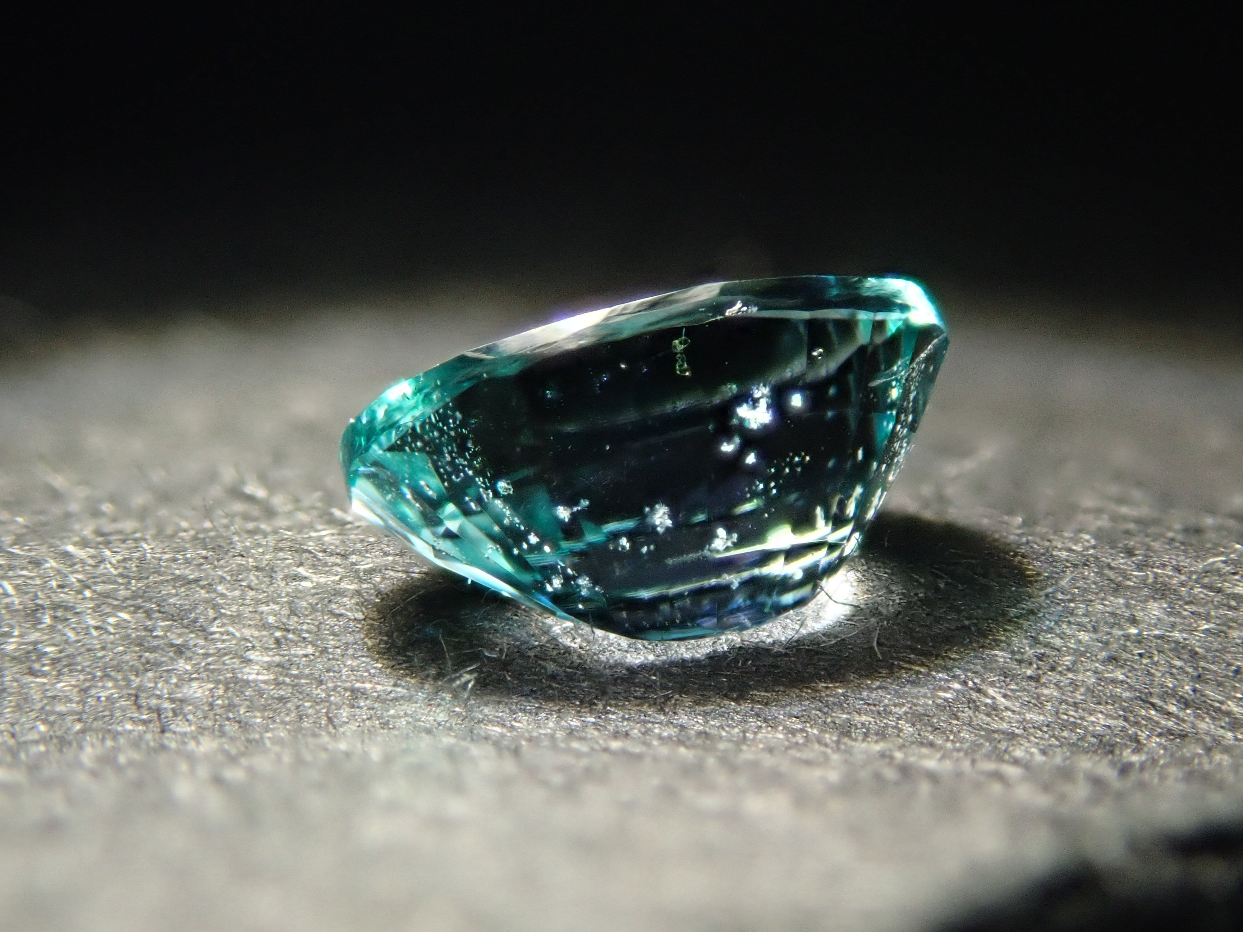 【11/1 22時販売】タンザニア産コーネルピン 0.324ctルース