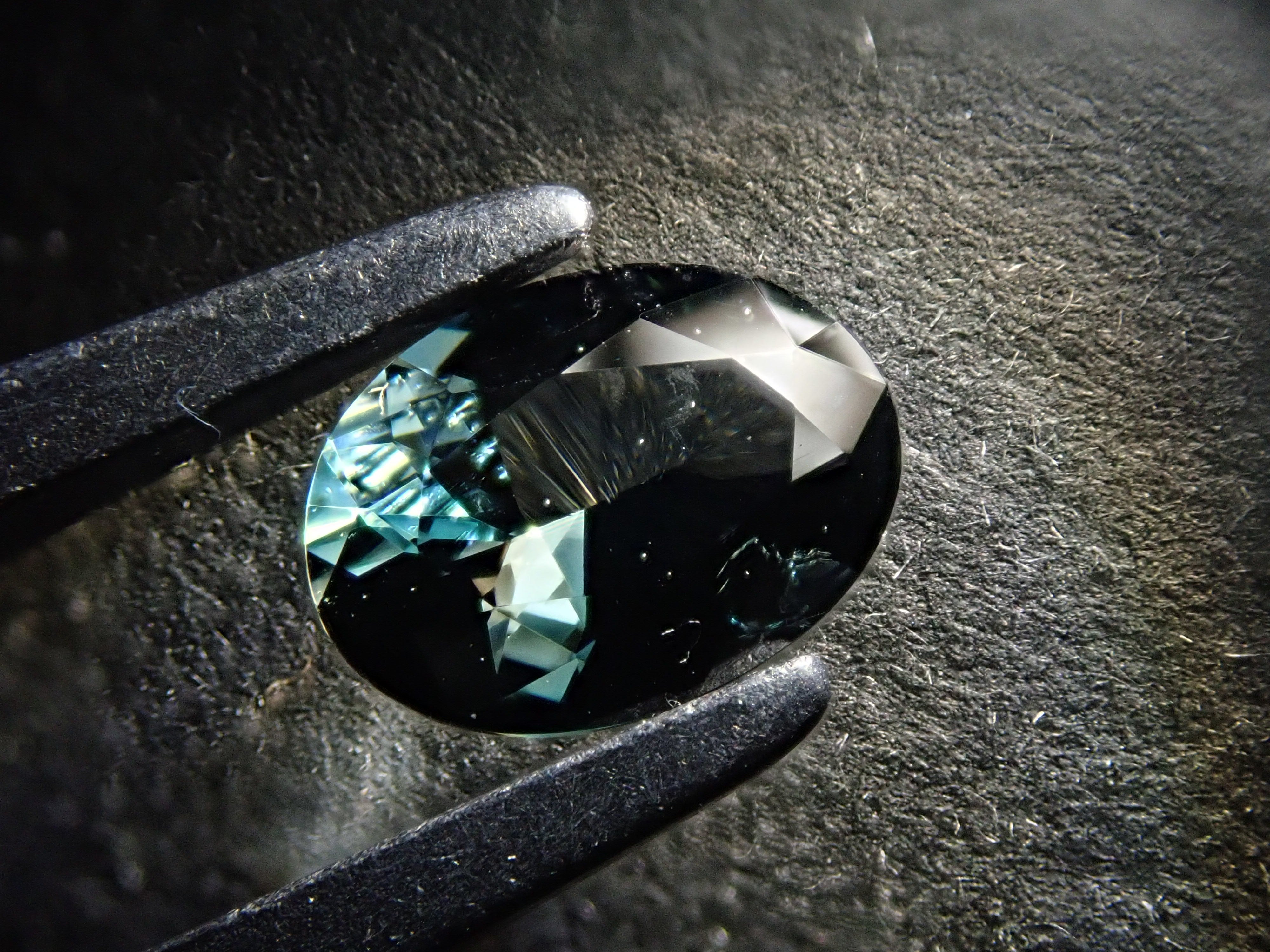 【11/1 22時販売】スリランカ産サファリン 0.738ctルース