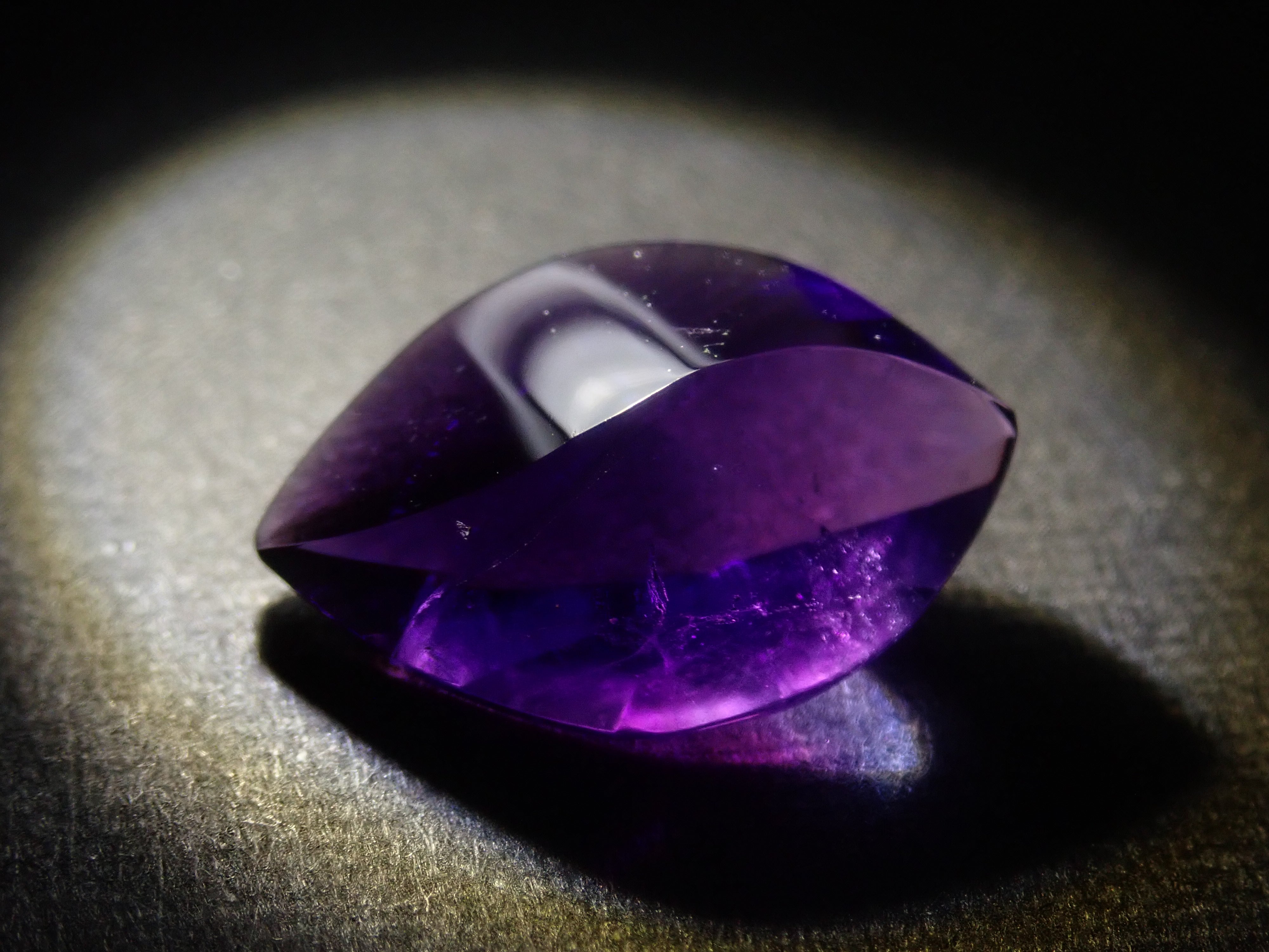 【11/3 22時販売】《限定10石》山本武氏作品ガチャ（ファイヤーフラワーカットなど,おまけに山本氏研磨プレーナイト付き）1石ルース💎《複数購入割引有》