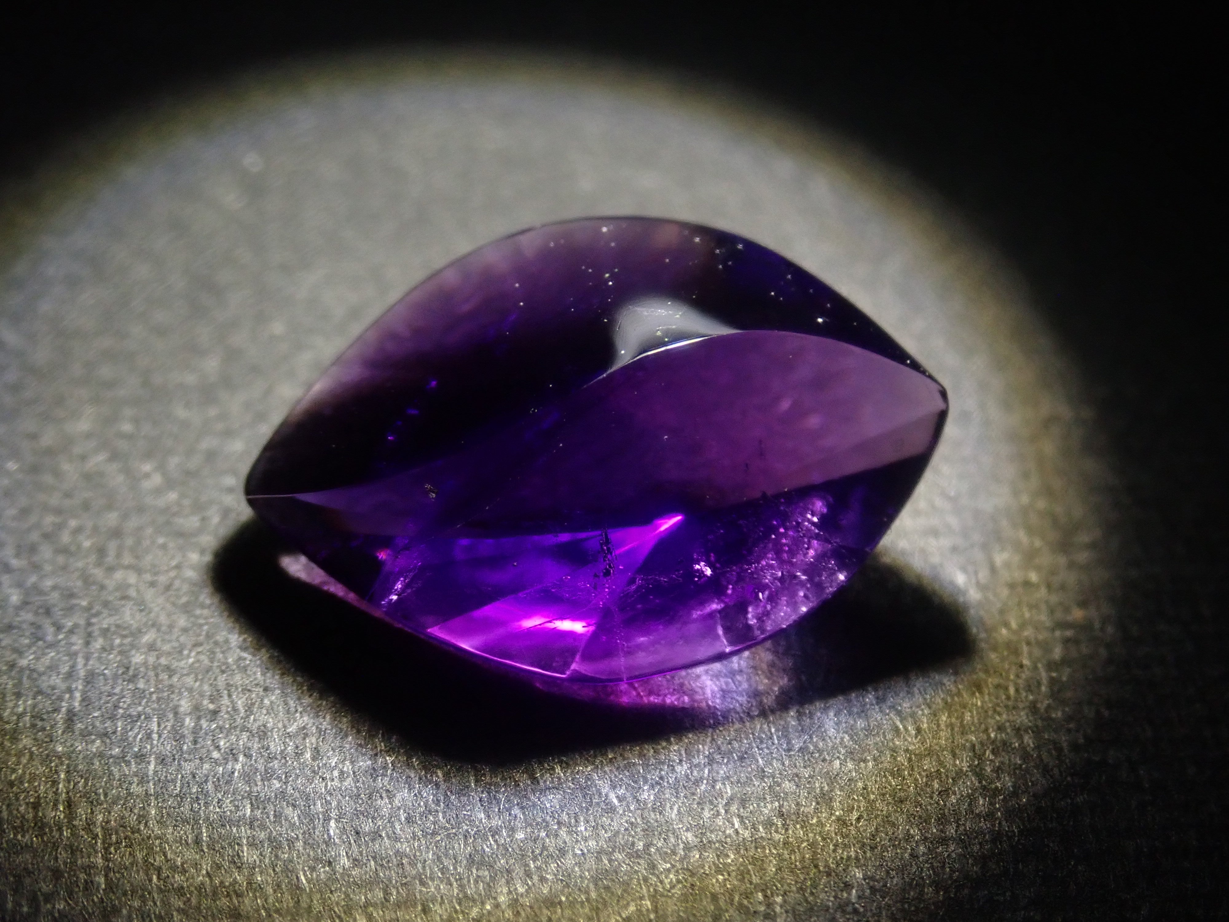 【11/3 22時販売】《限定10石》山本武氏作品ガチャ（ファイヤーフラワーカットなど,おまけに山本氏研磨プレーナイト付き）1石ルース💎《複数購入割引有》