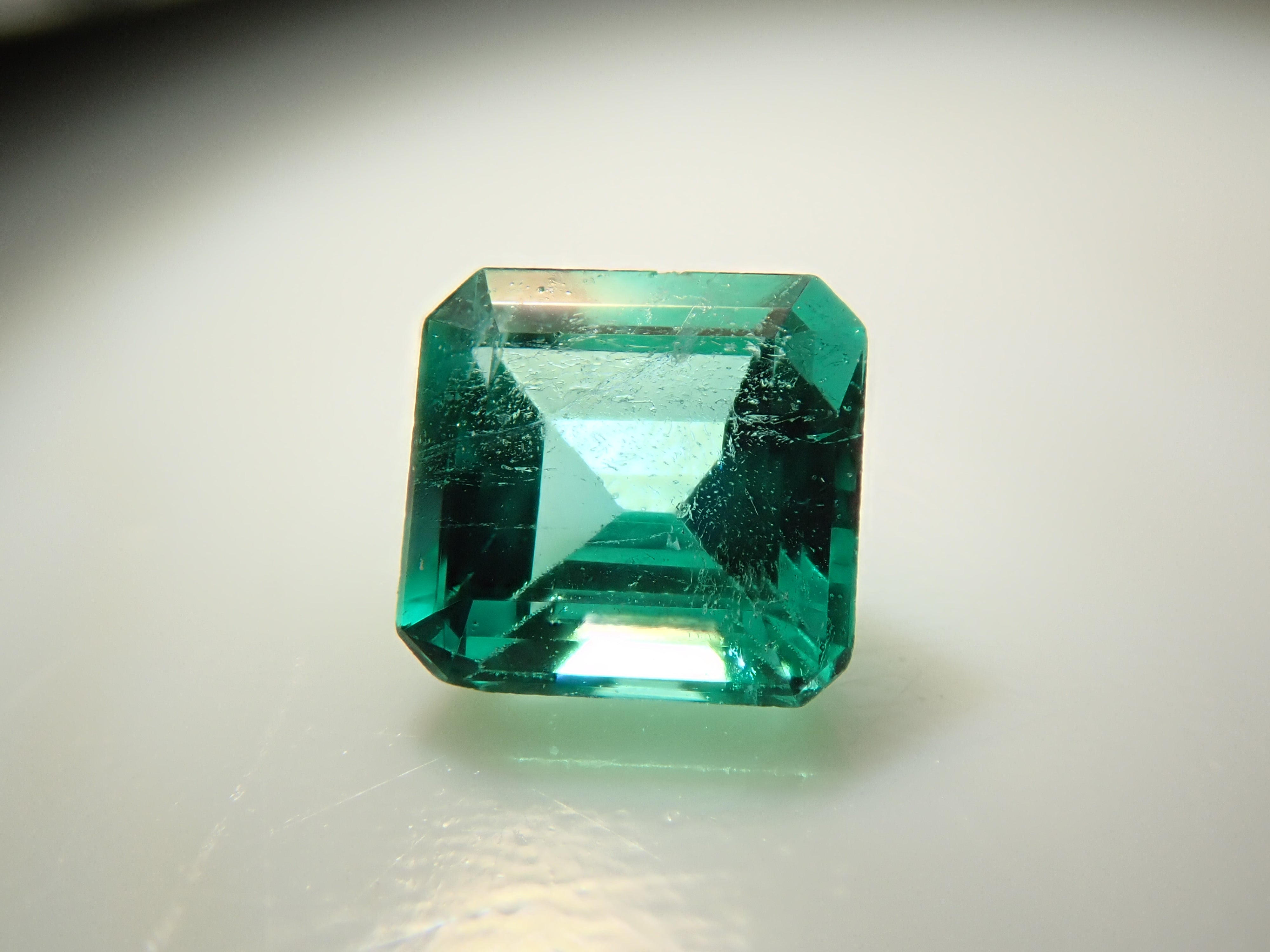 コロンビア産エメラルド 0.121ctルース