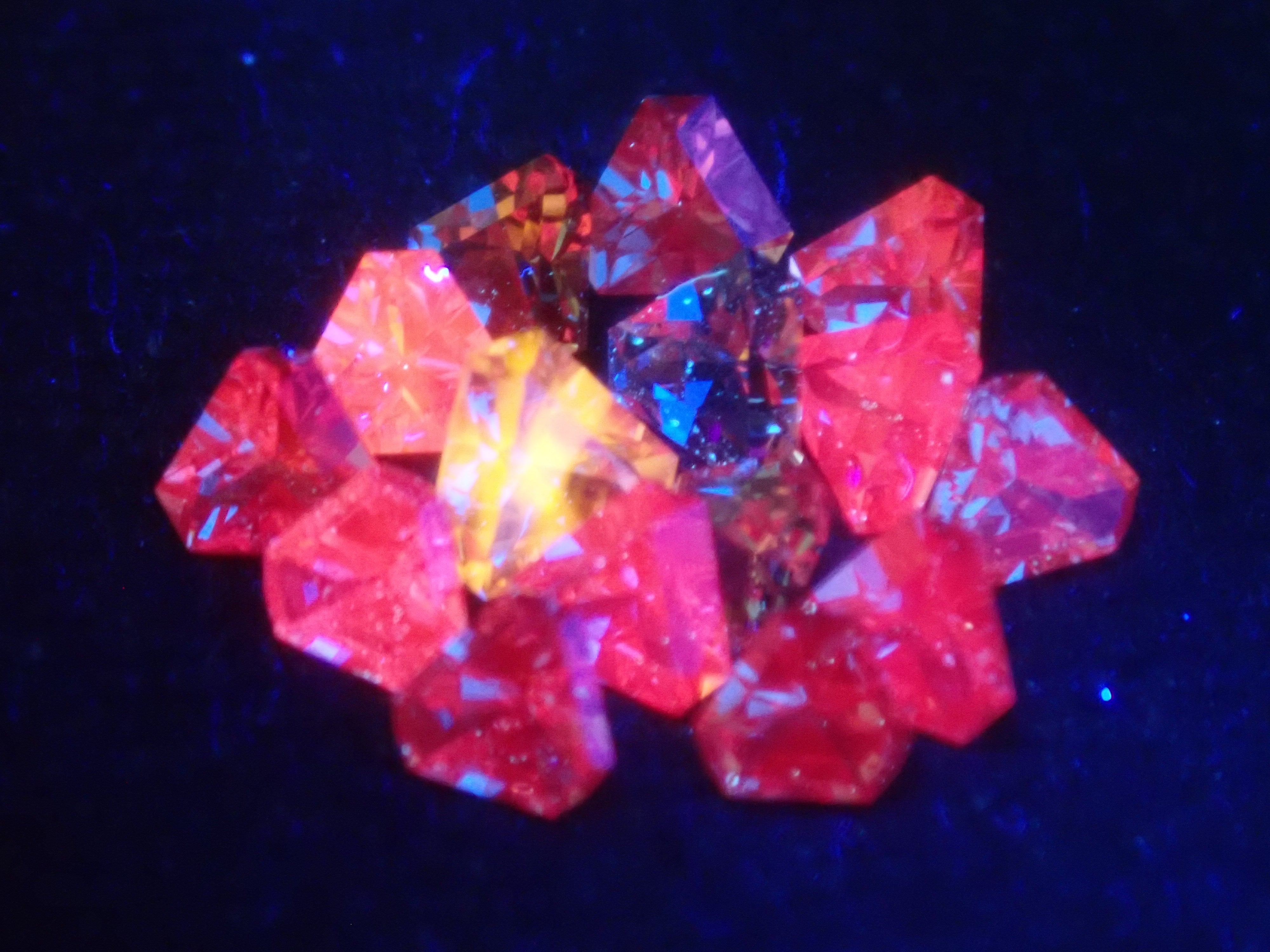 【11/3 22時販売】《限定15石》非加熱ロイヤルブルーサファイア2石（AIGS鑑別書付き）が当たるブルーサファイアガチャ《複数購入割引有》