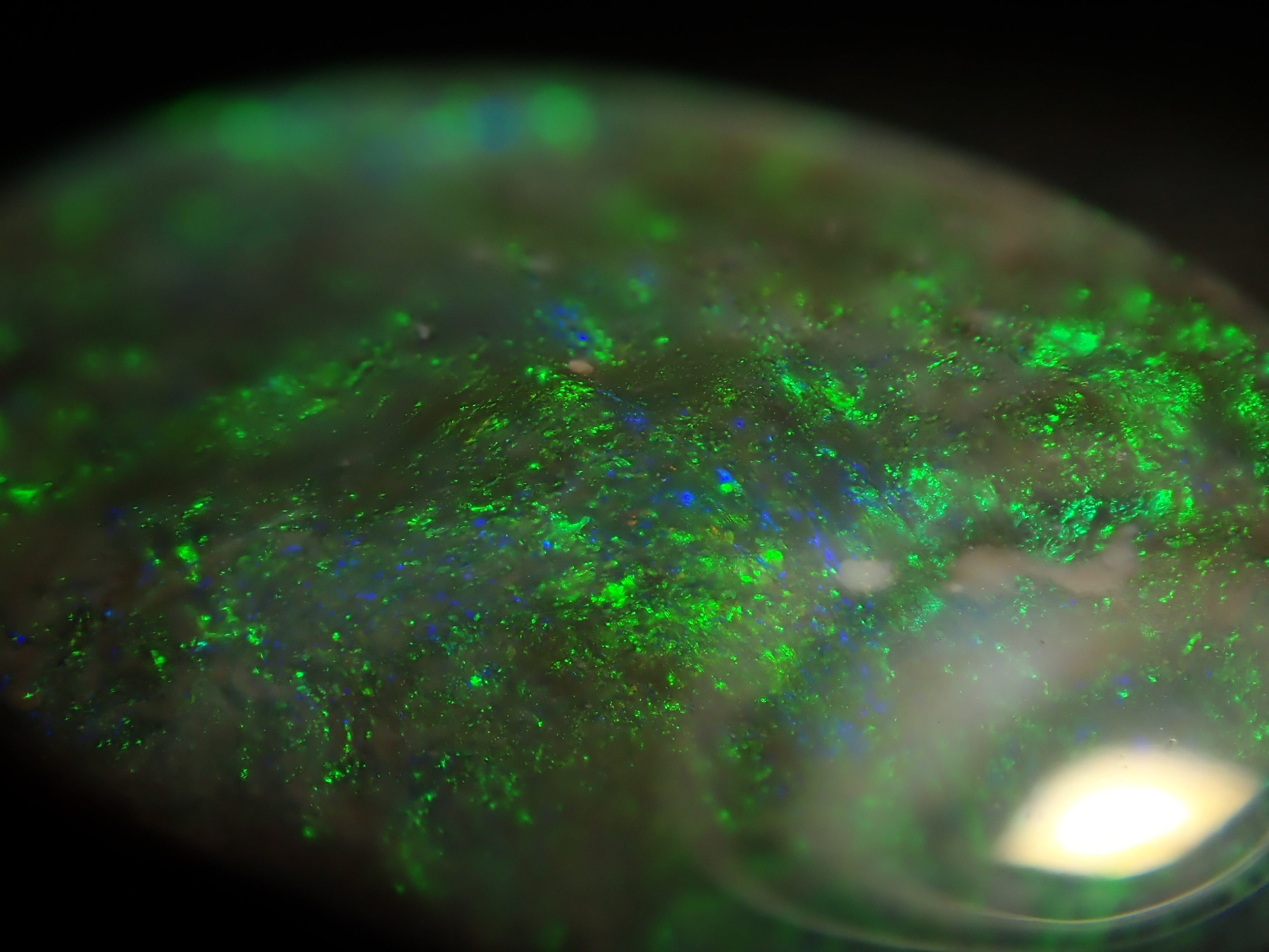 オーストラリア産ボルダーオパール 3.122ctルース