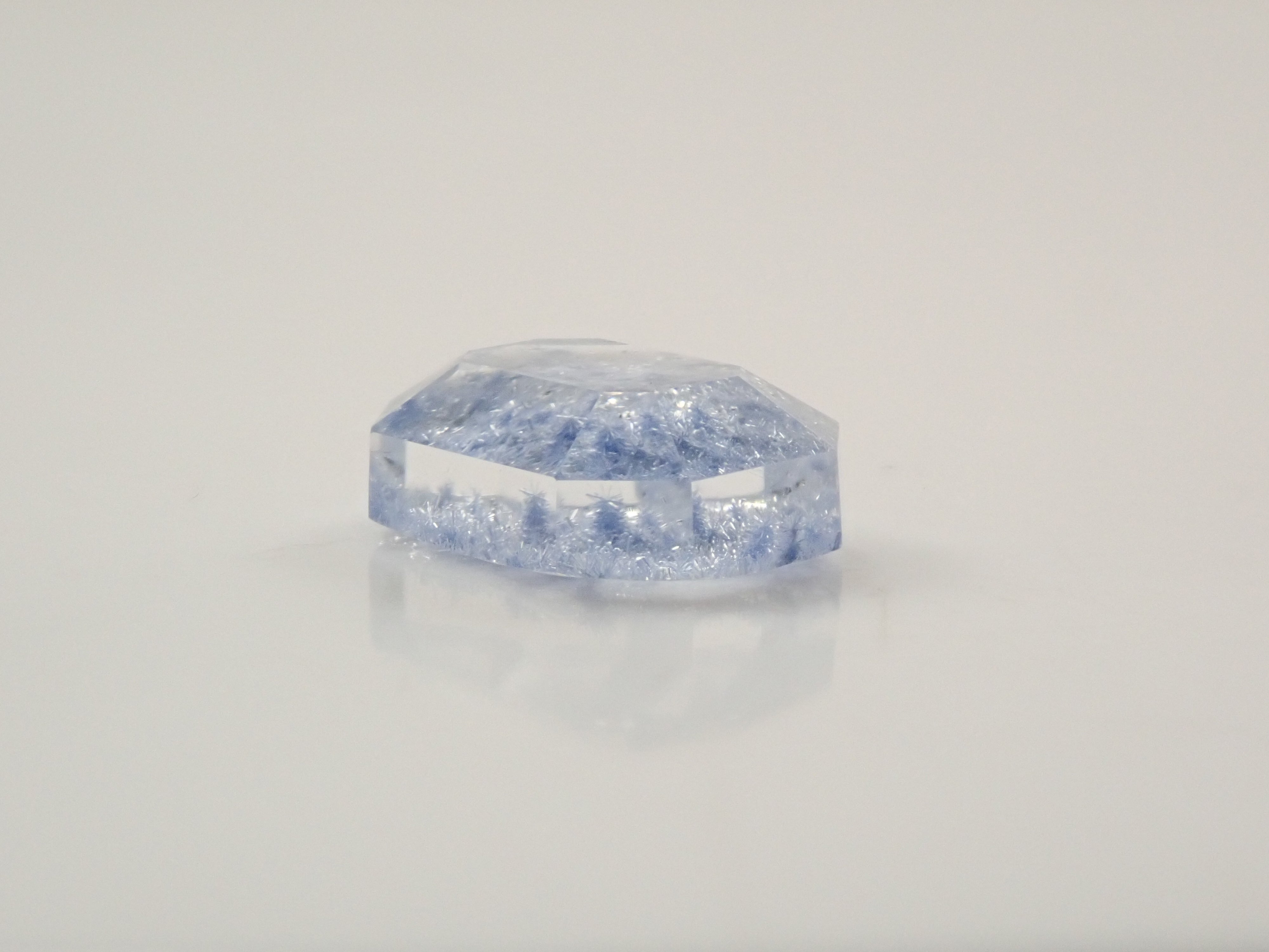 ブラジル産デュモルチェライトインクォーツ 2.074ctルース