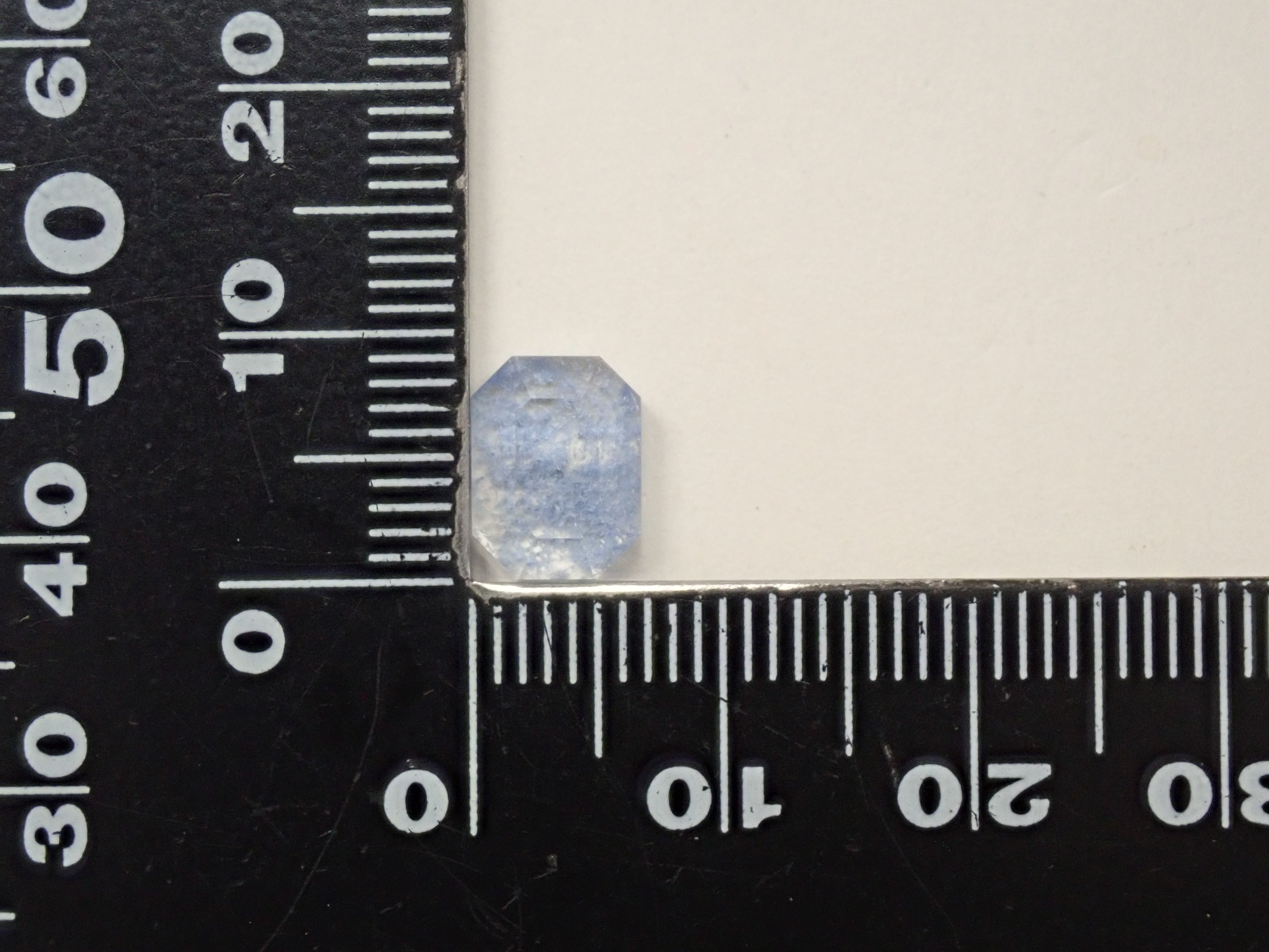 ブラジル産デュモルチェライトインクォーツ 2.074ctルース