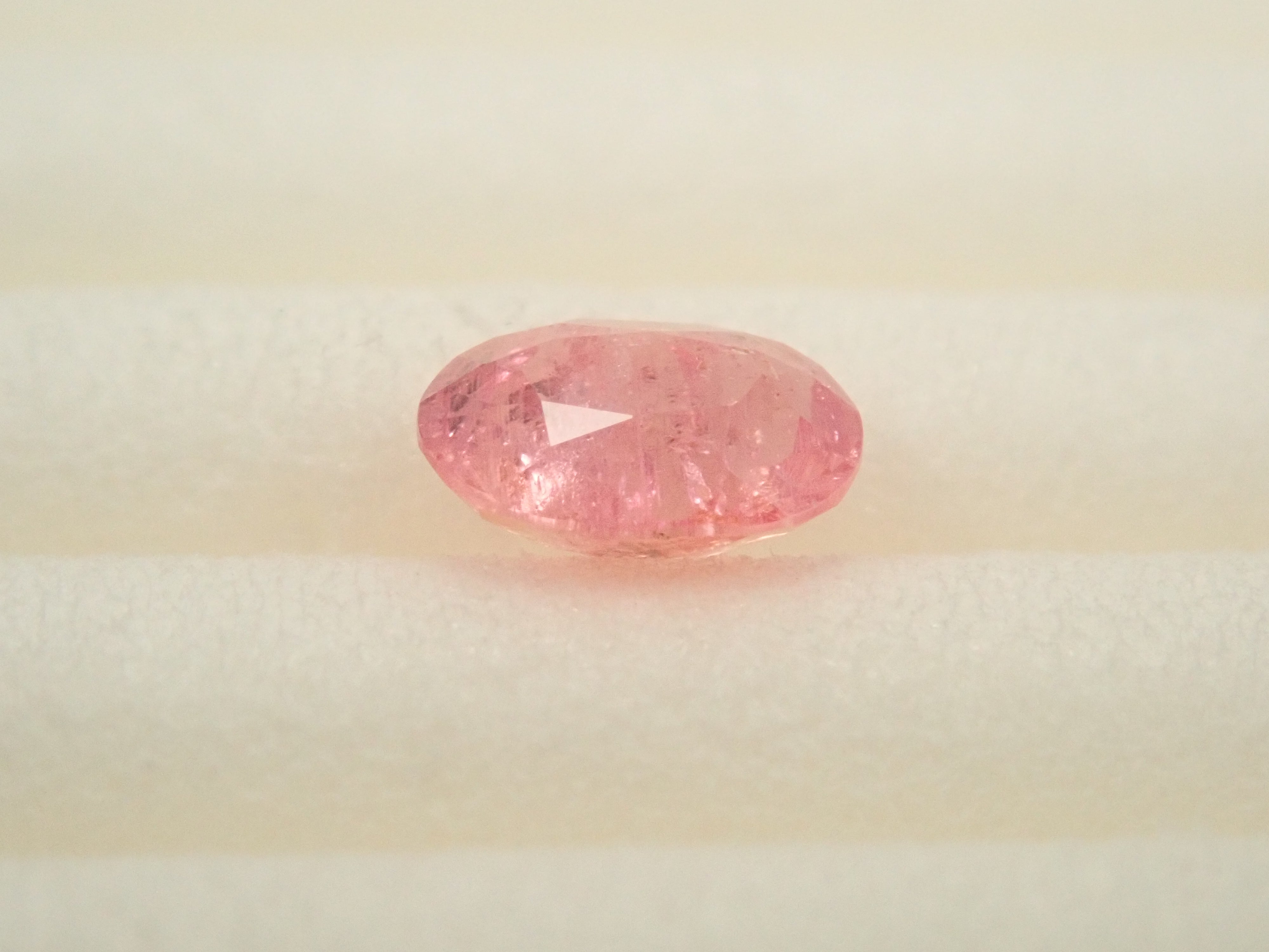 [12557296] 0.198ct loose pezzottaite from Madagascar