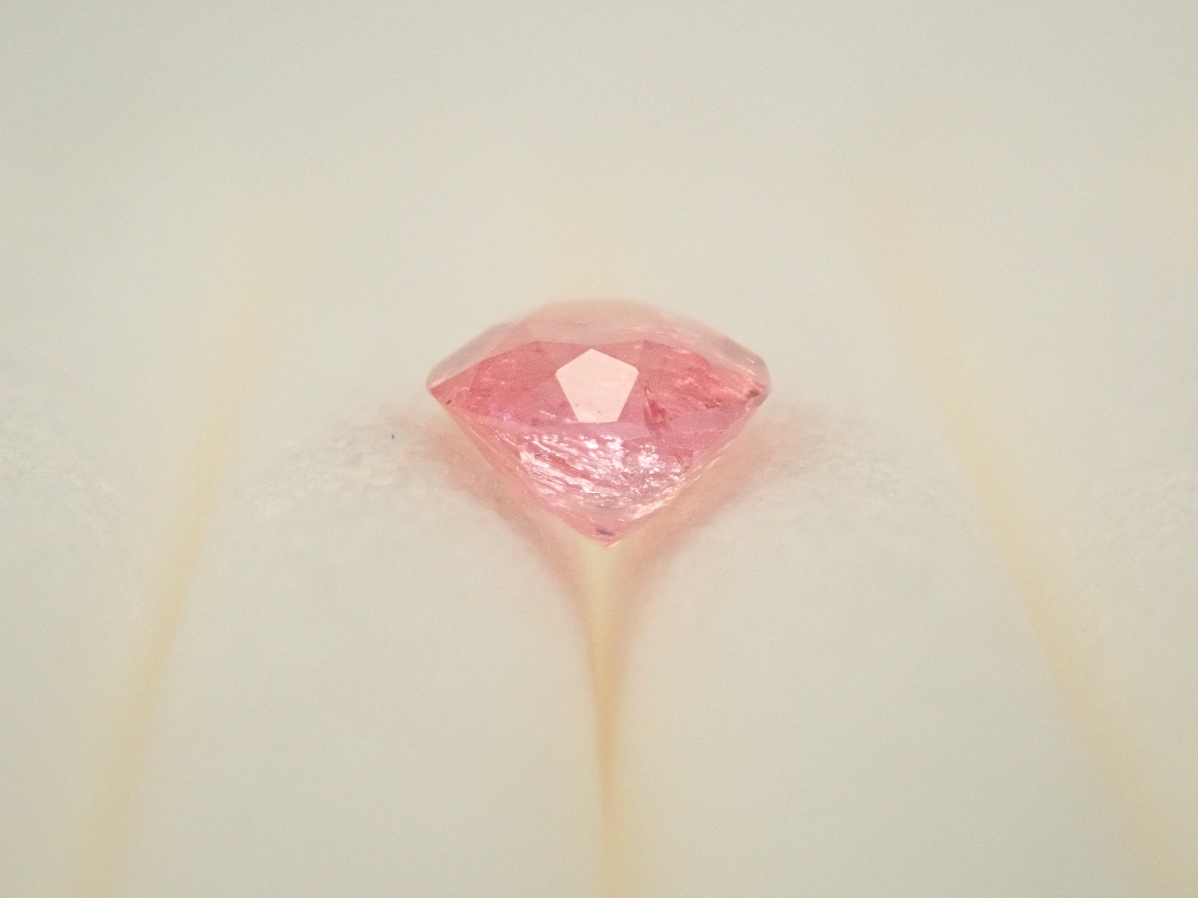 [12557296] 0.198ct loose pezzottaite from Madagascar