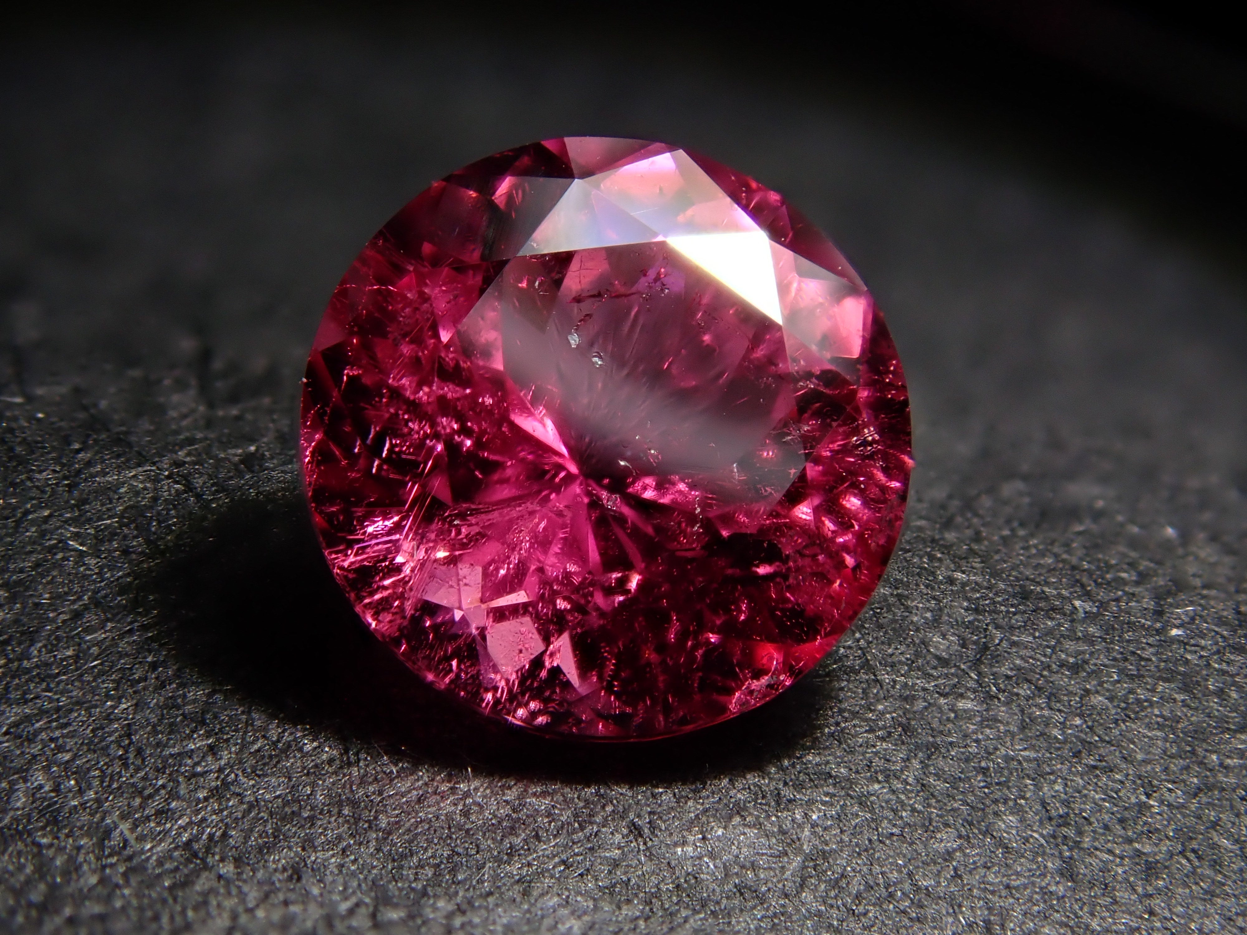 [12557558] Brazilian Rubellite 0.595ct Loose Stone
