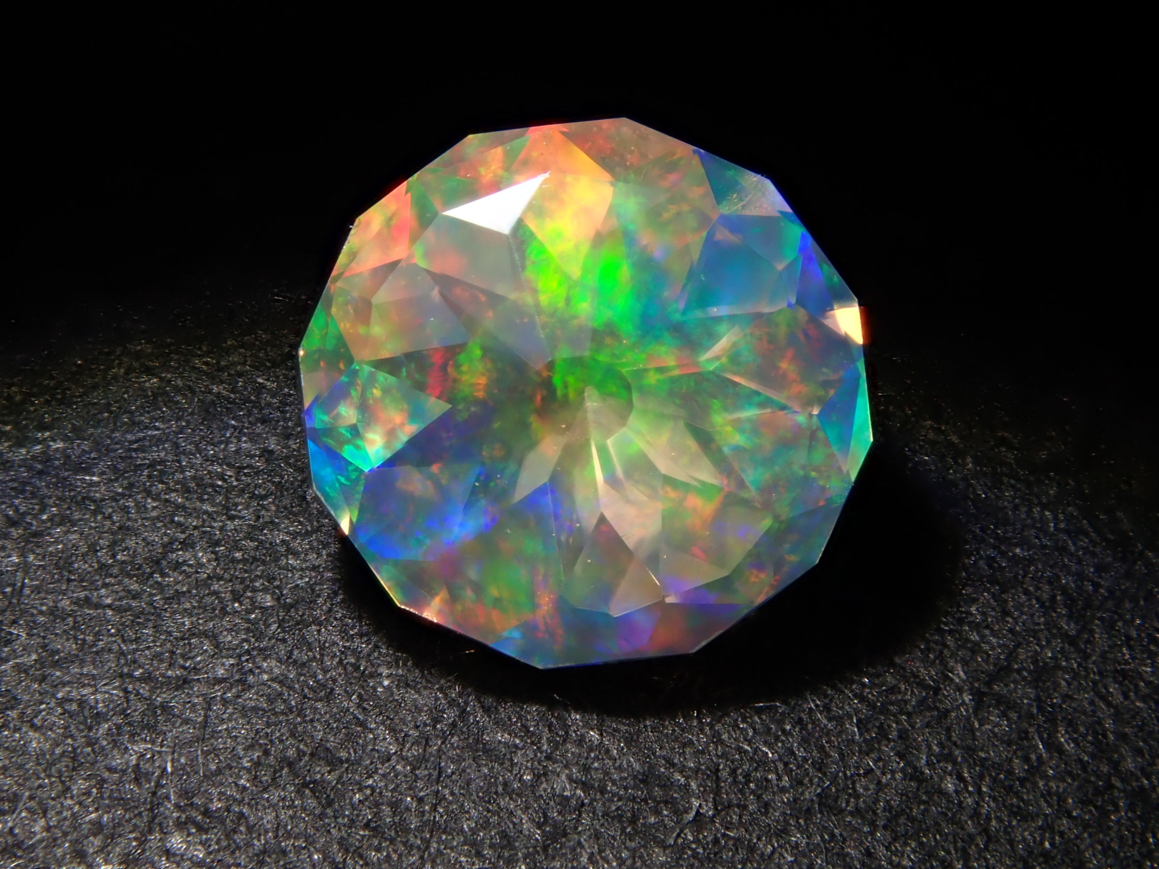 [12557608] Mexican Fire Opal (Faceted) 0.309ct Loose