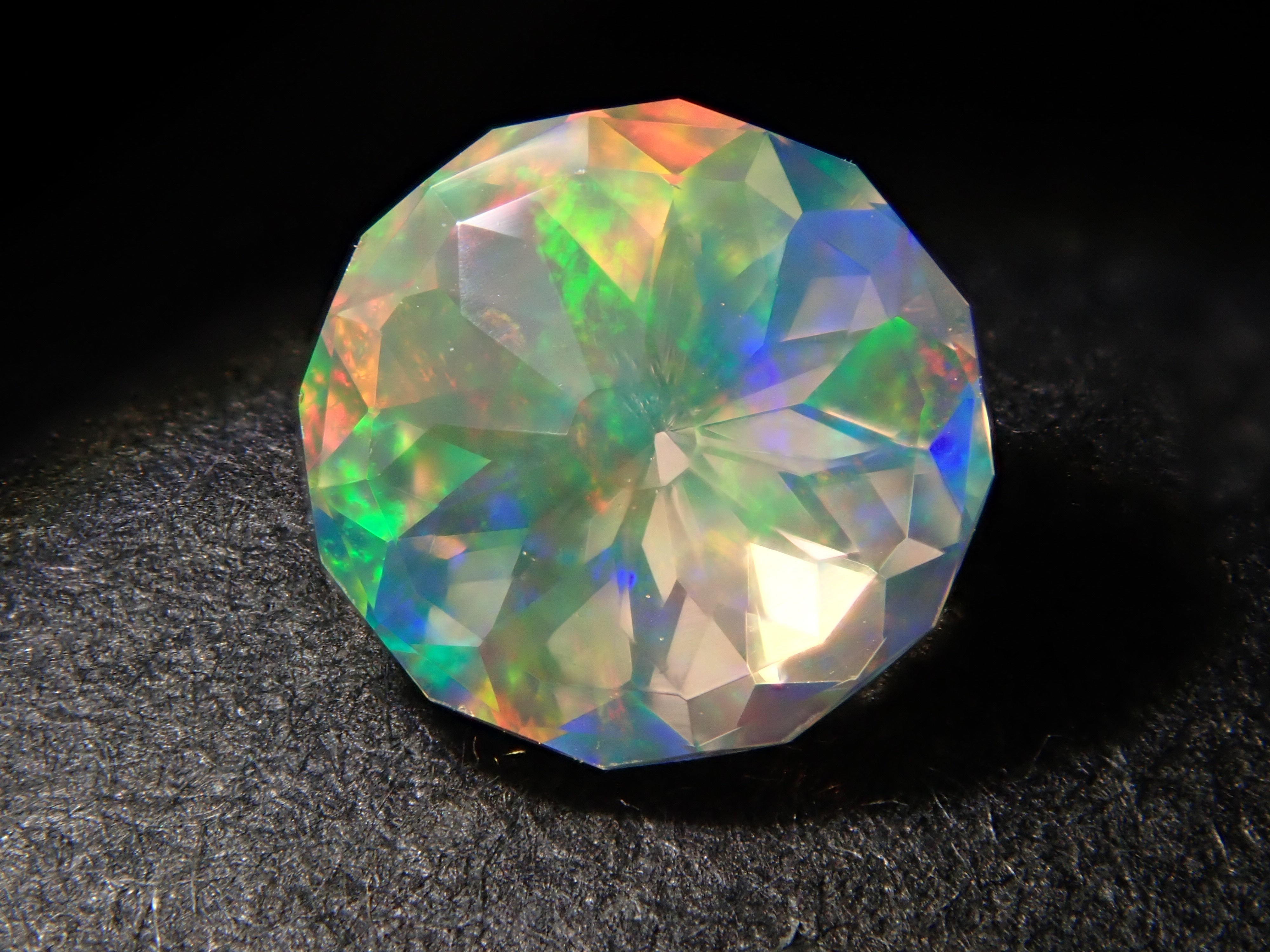 [12557608] Mexican Fire Opal (Faceted) 0.309ct Loose