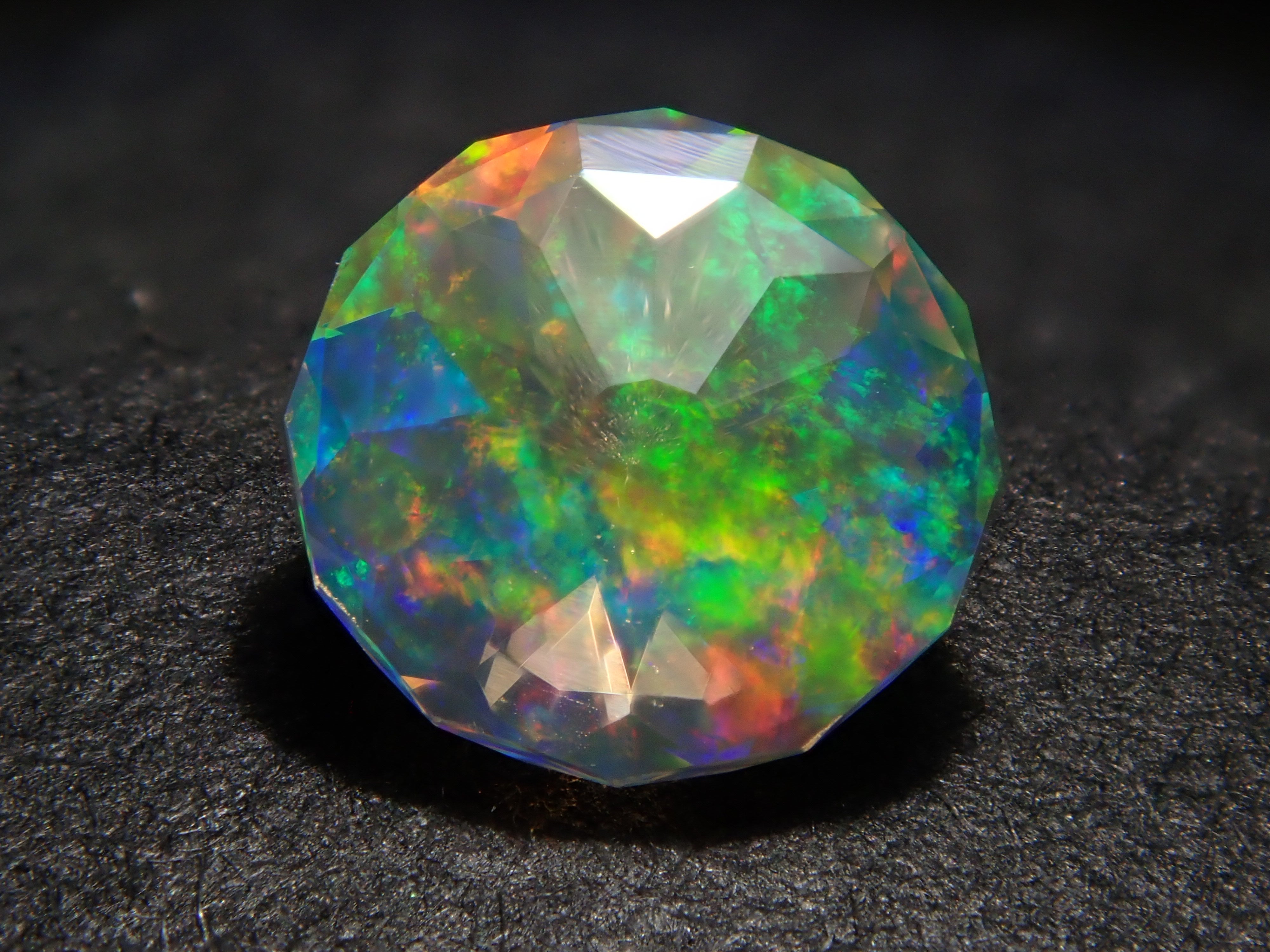 [12557608] Mexican Fire Opal (Faceted) 0.309ct Loose