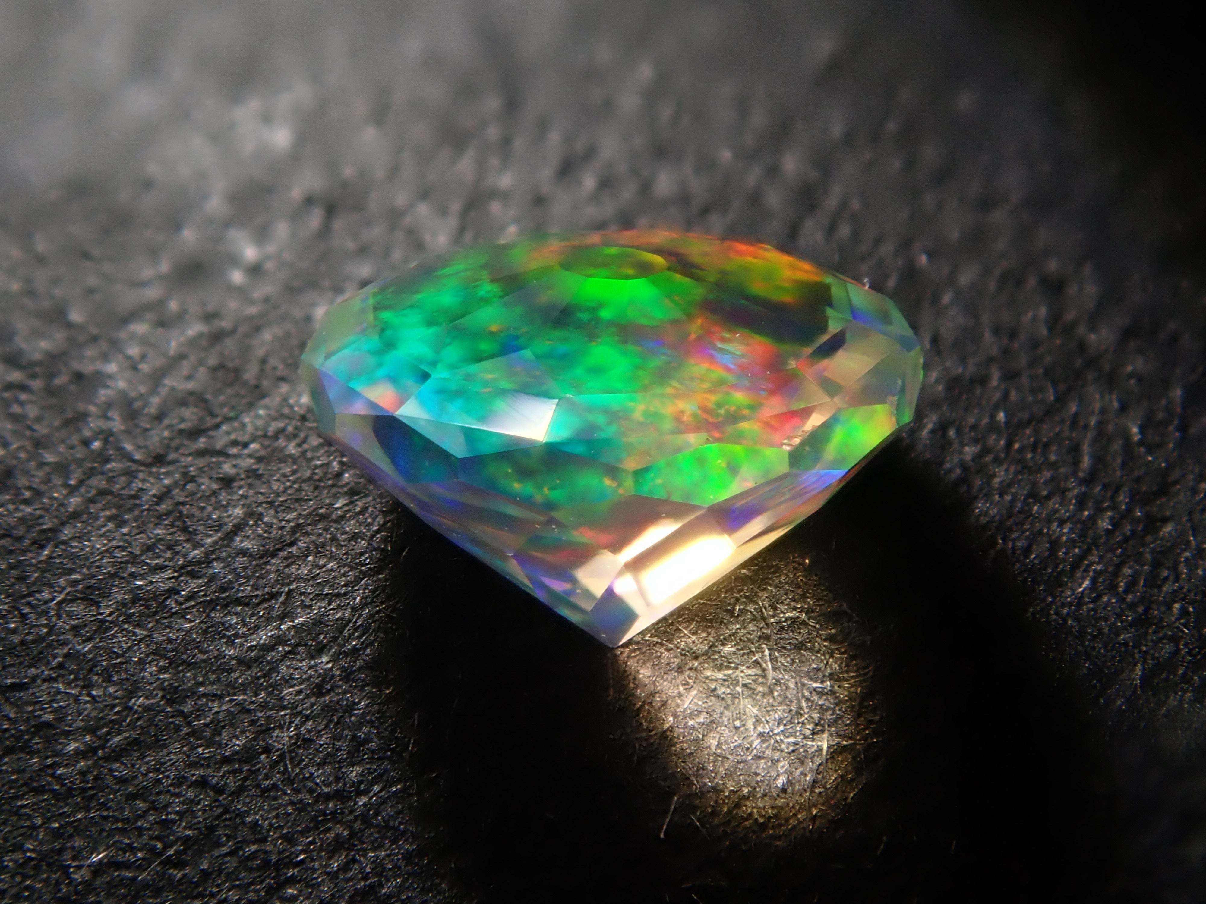 [12557608] Mexican Fire Opal (Faceted) 0.309ct Loose