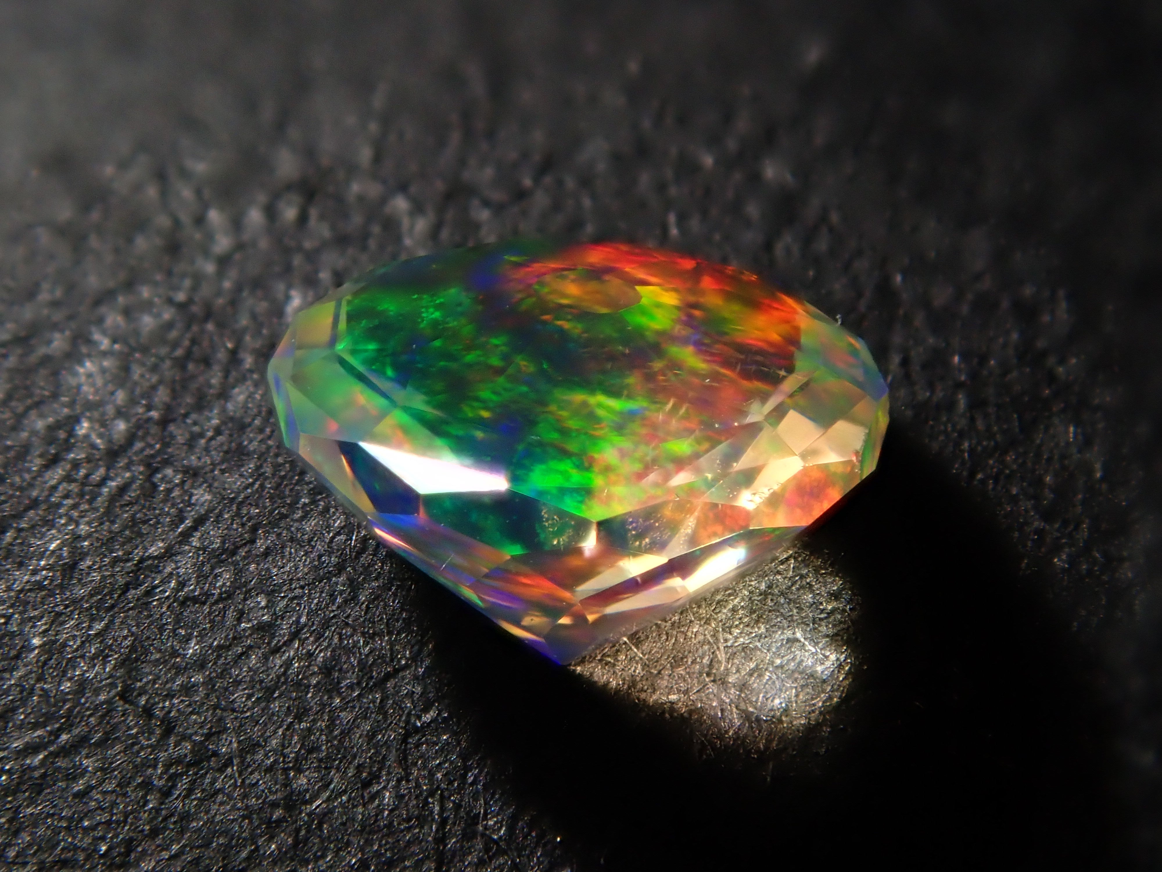 [12557608] Mexican Fire Opal (Faceted) 0.309ct Loose