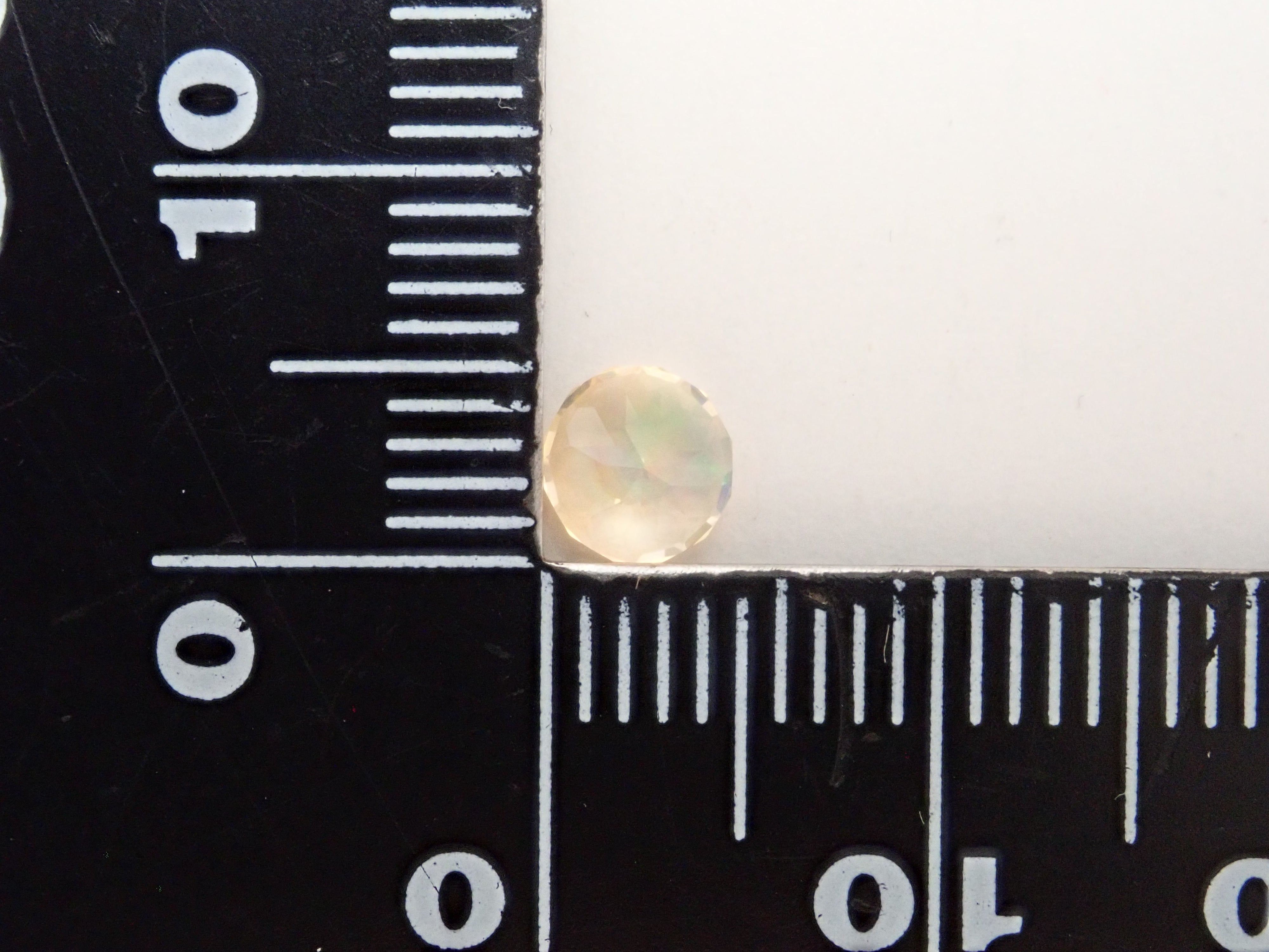 [12557608] Mexican Fire Opal (Faceted) 0.309ct Loose