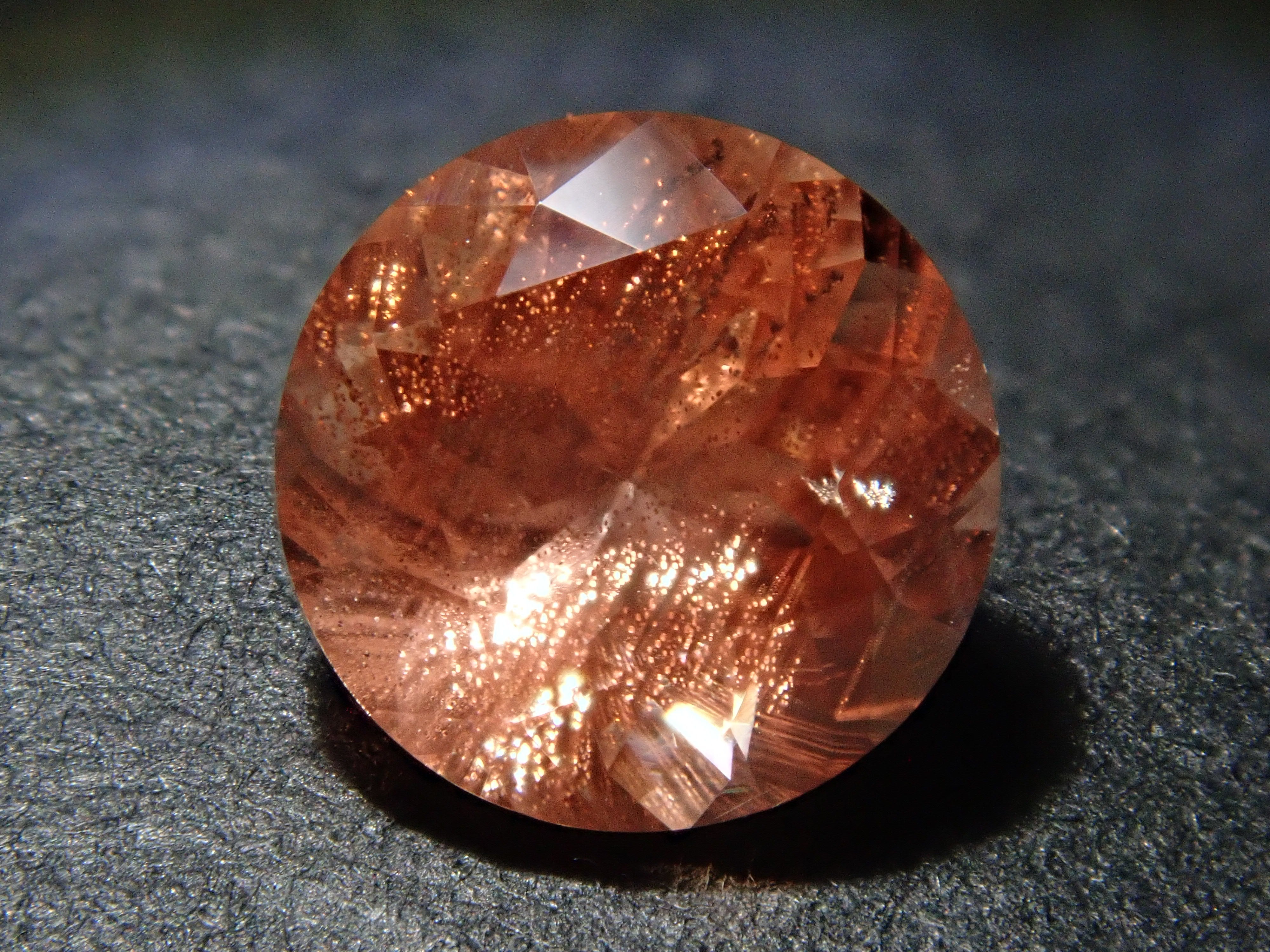 [12557569] Oregon Sunstone from the United States, 0.754ct Loose