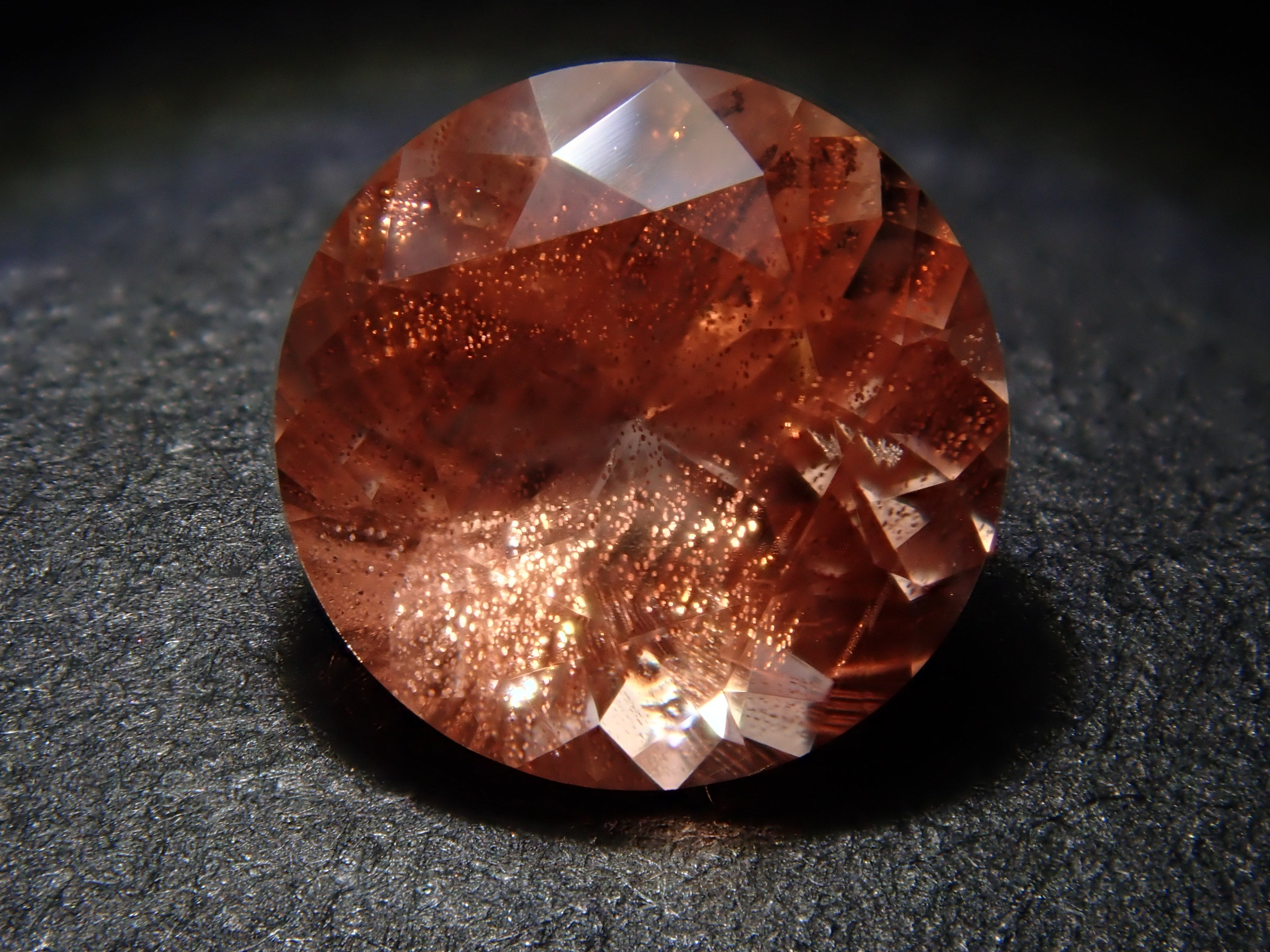 [12557569] Oregon Sunstone from the United States, 0.754ct Loose
