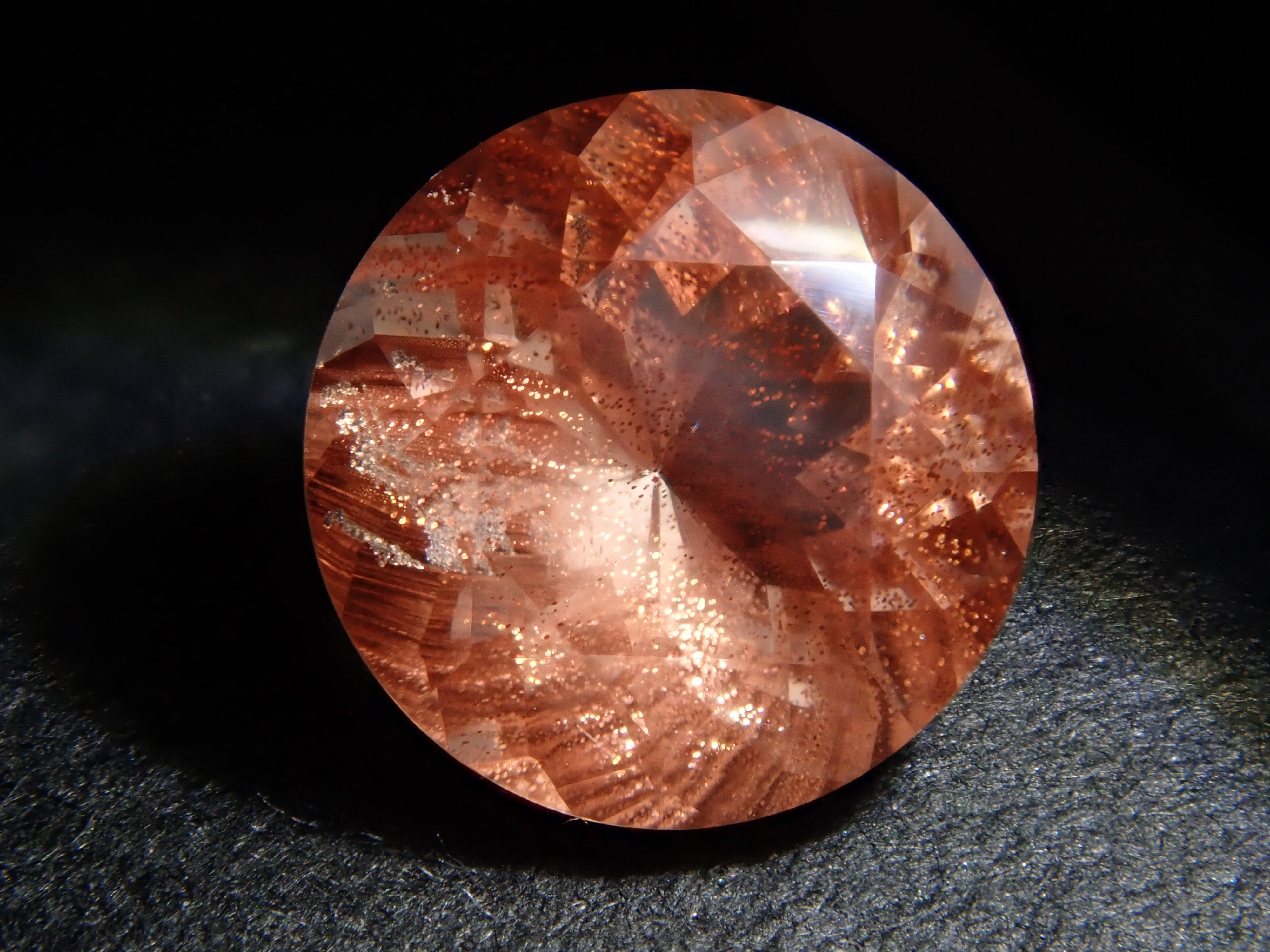 [12557569] Oregon Sunstone from the United States, 0.754ct Loose