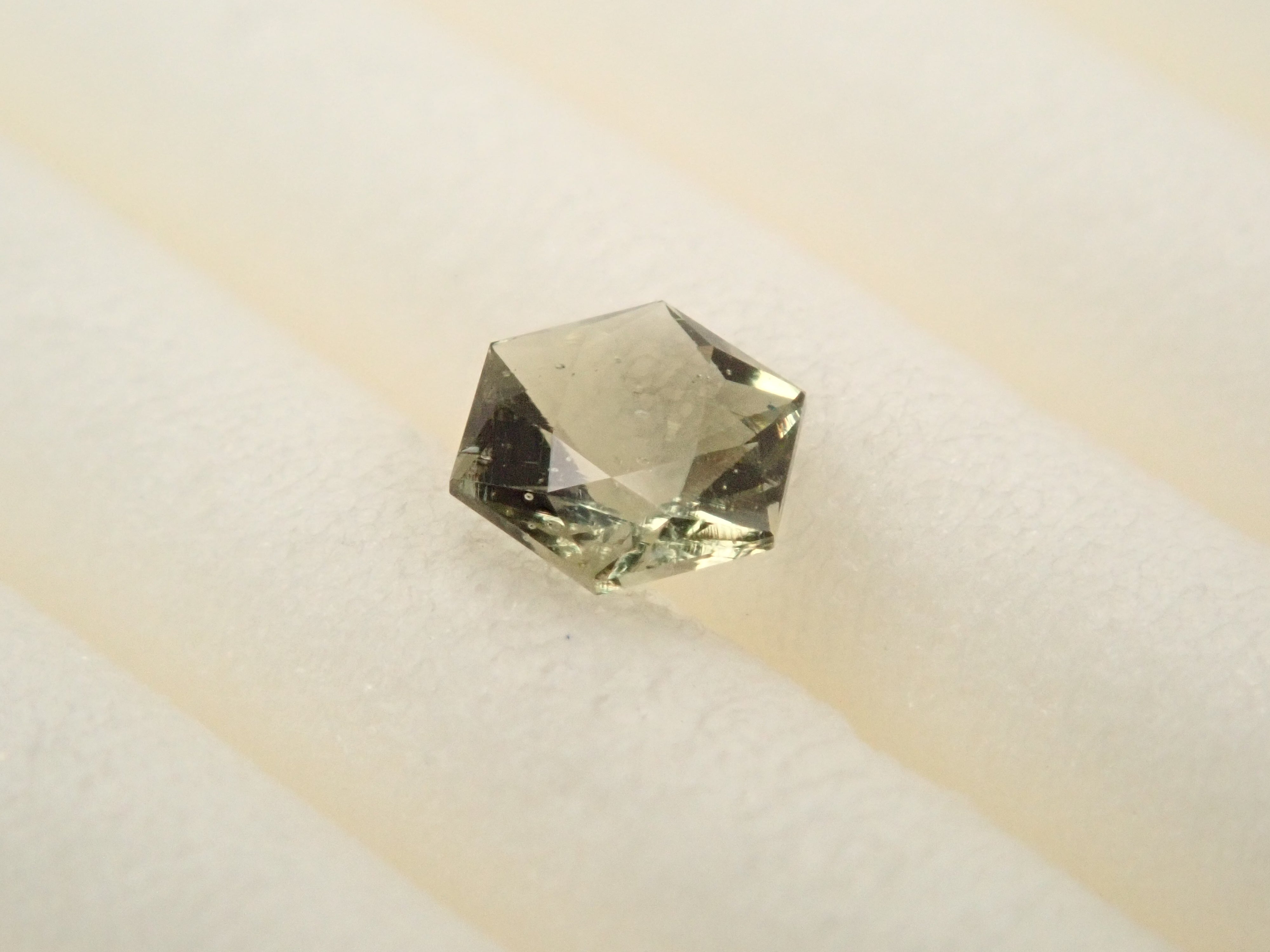 [12557582] 0.095ct Moldavite Loose Stone from the Former Czechoslovakia