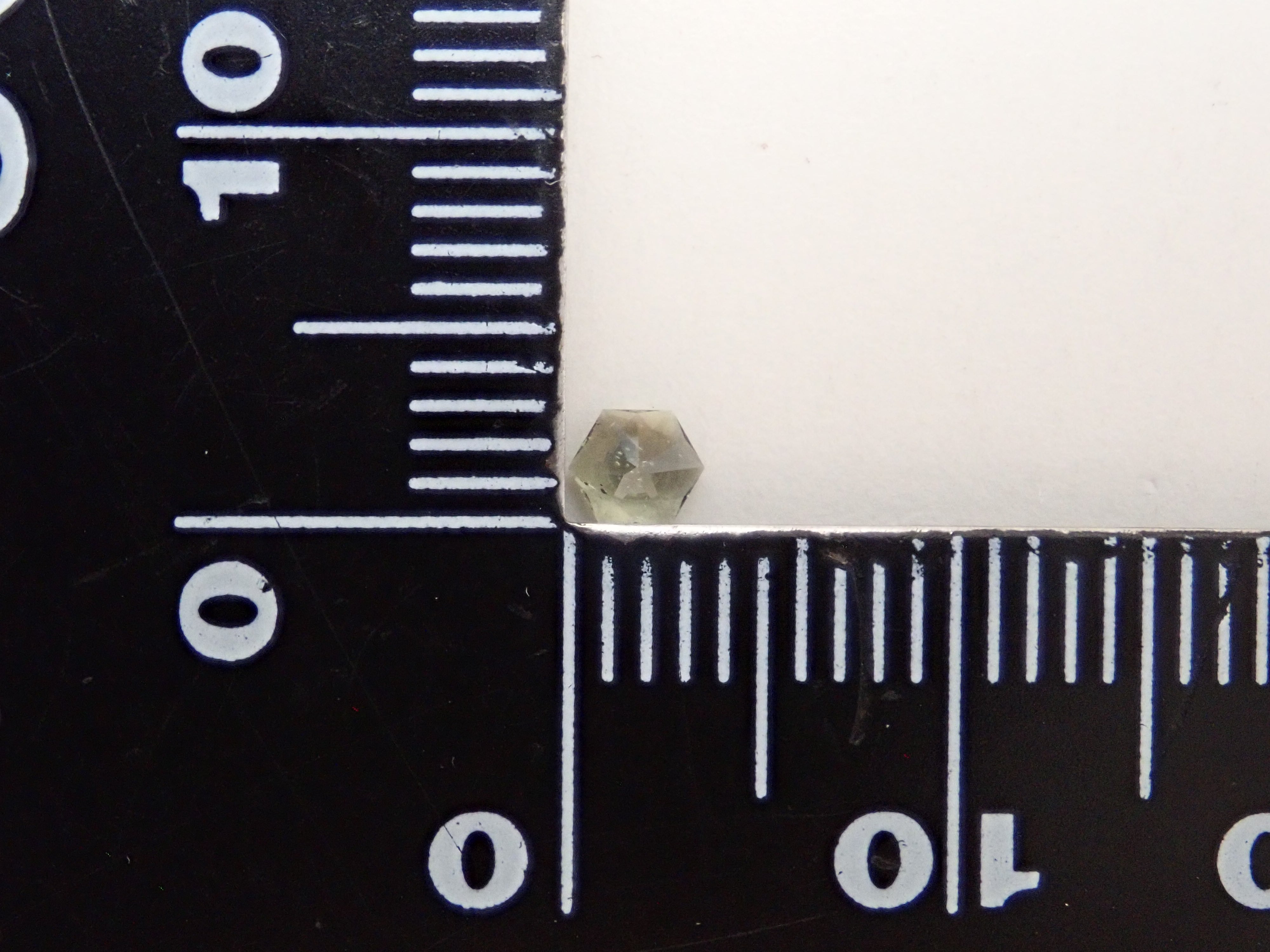 [12557582] 0.095ct Moldavite Loose Stone from the Former Czechoslovakia