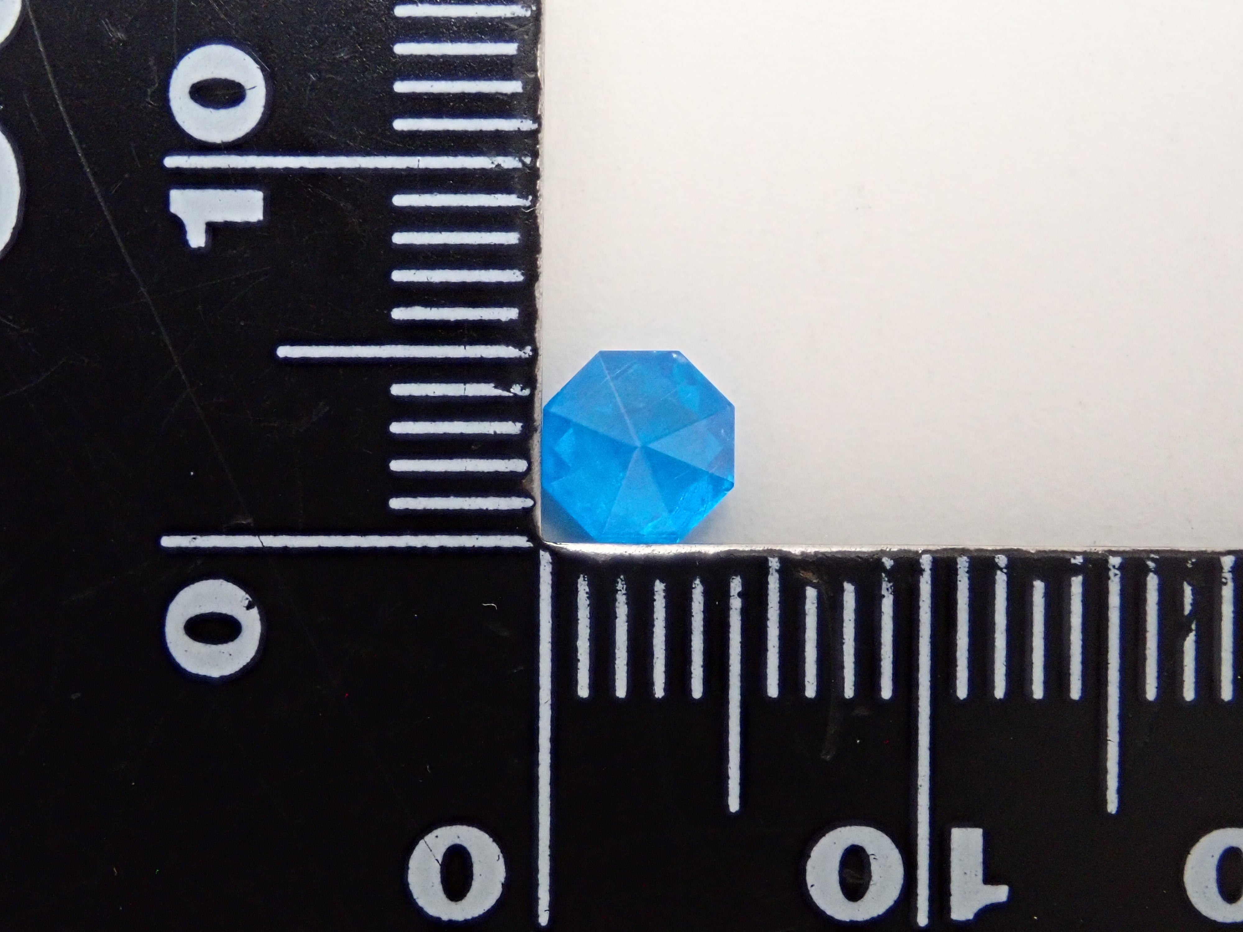 【11/6 22時販売】マダガスカル産ブルーアパタイト 0.527ctルース