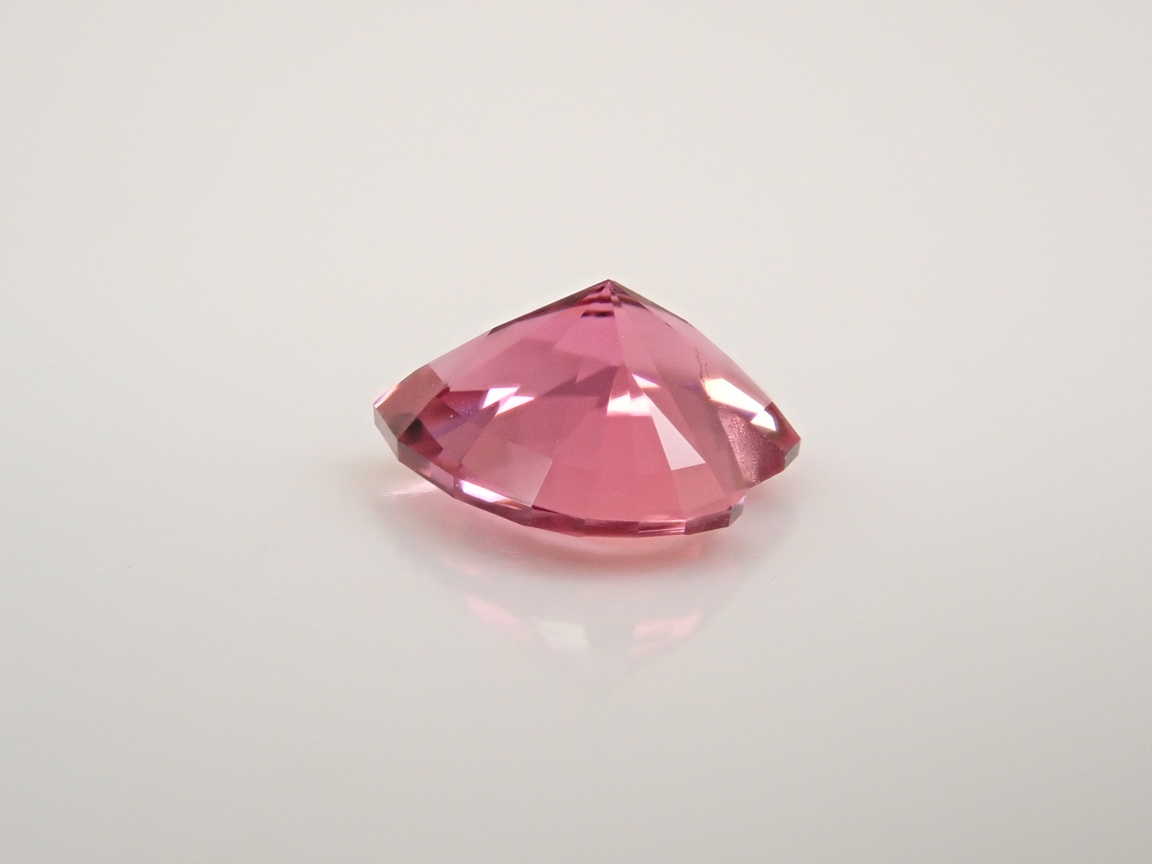 [12558255] Brazilian Pink Tourmaline 0.577ct Loose Stone