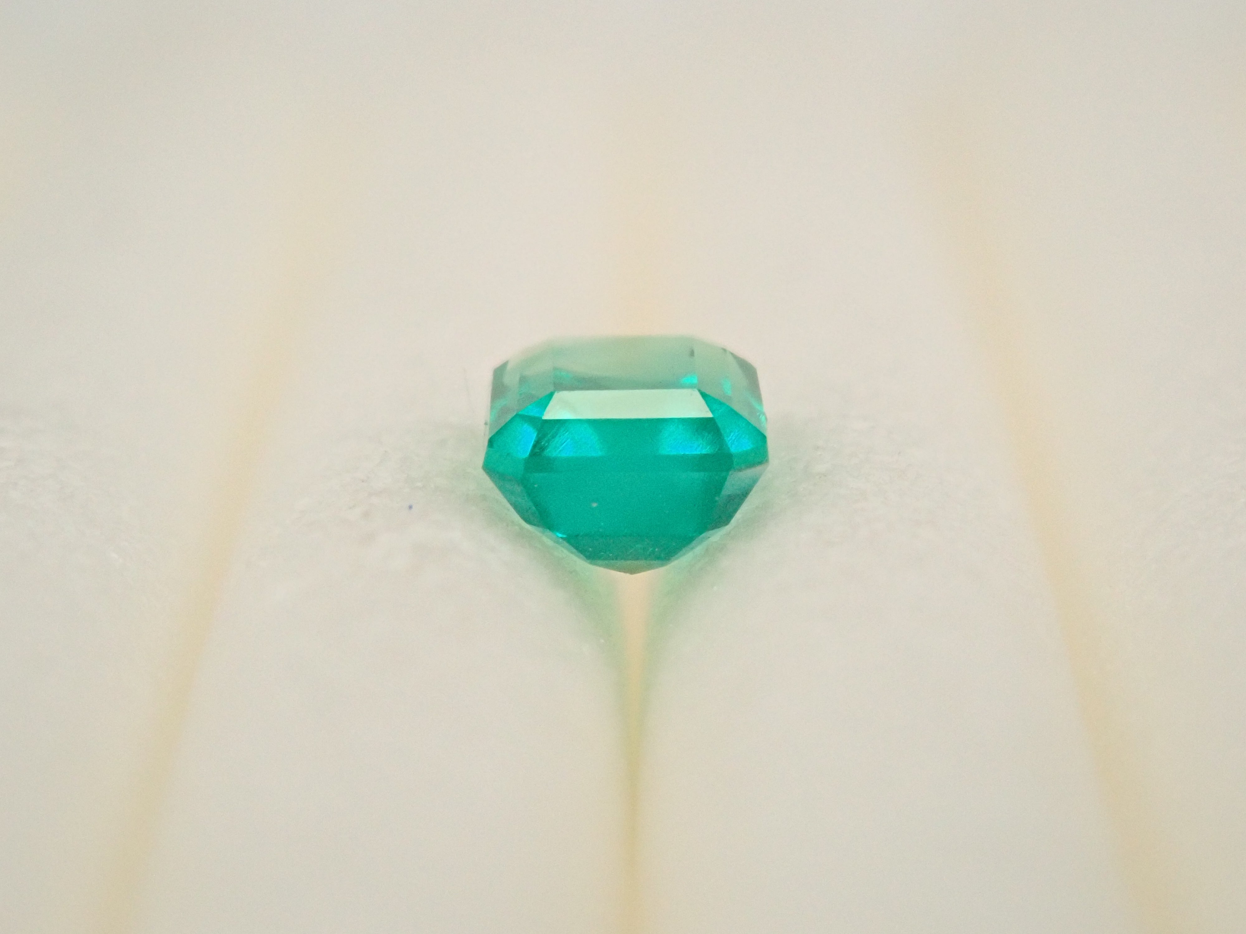 【11/3 22時販売】コロンビア産エメラルド 0.126ctルース