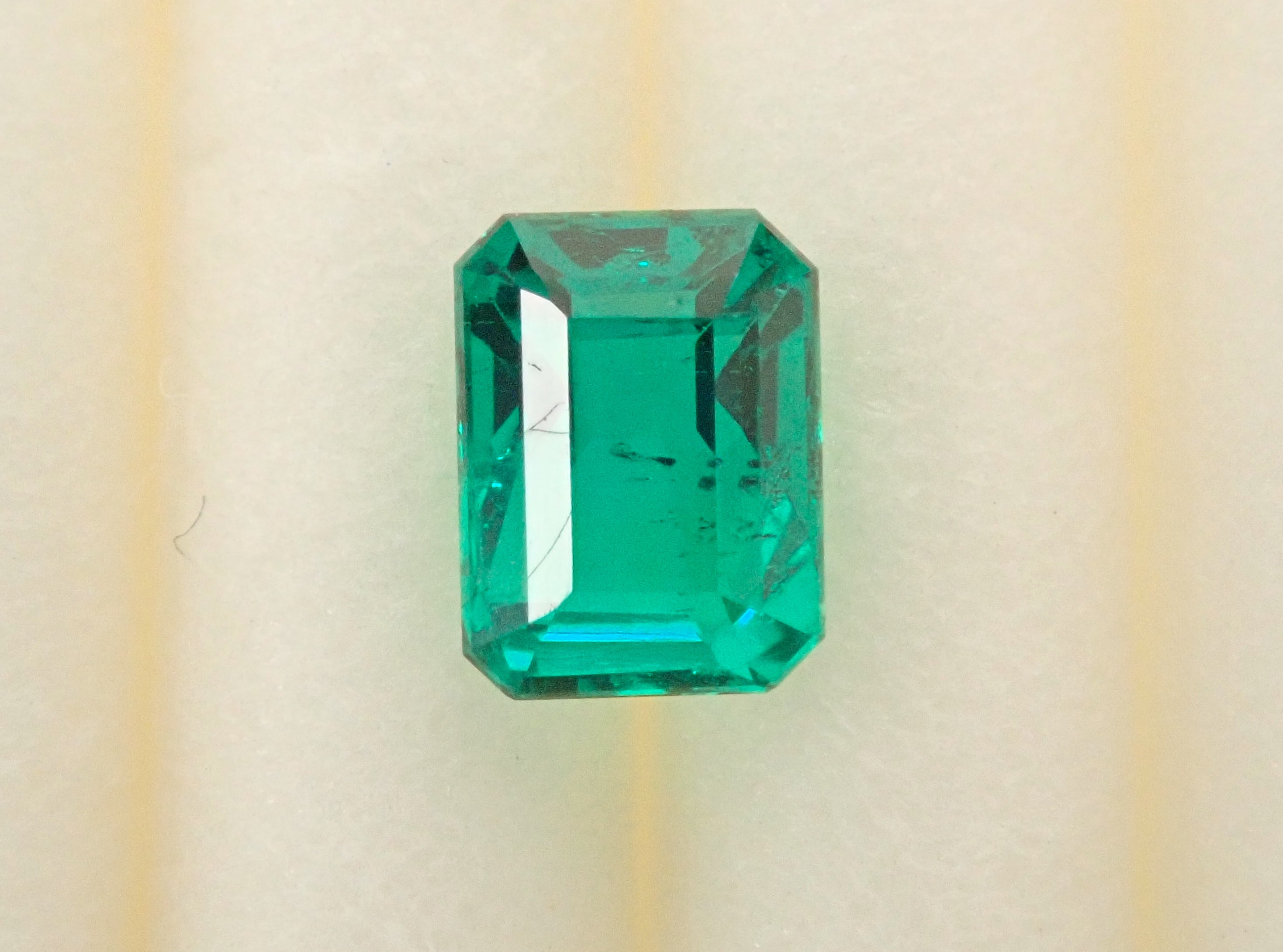 【11/3 22時販売】コロンビア産エメラルド 0.176ctルース