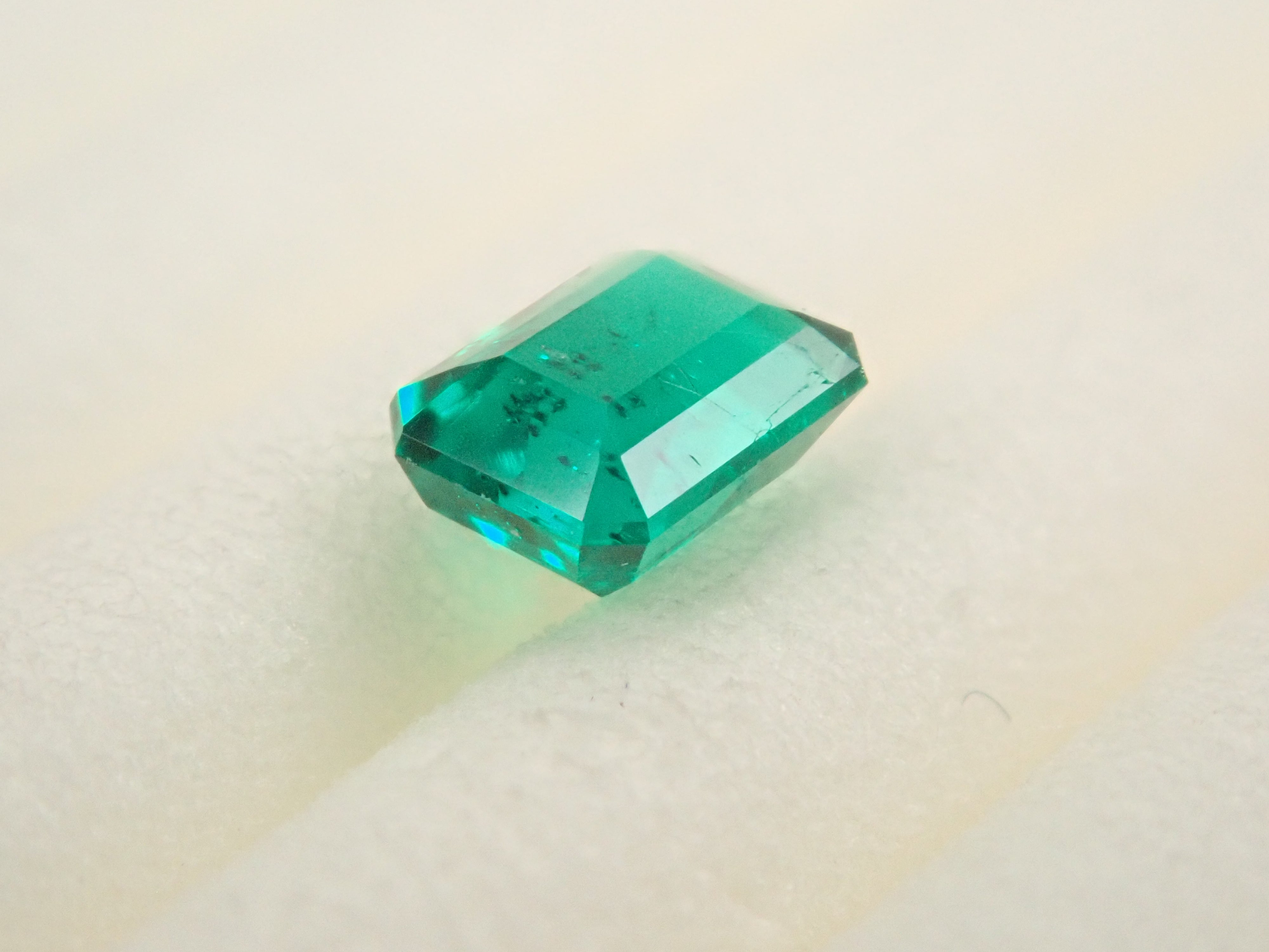 【11/3 22時販売】コロンビア産エメラルド 0.176ctルース