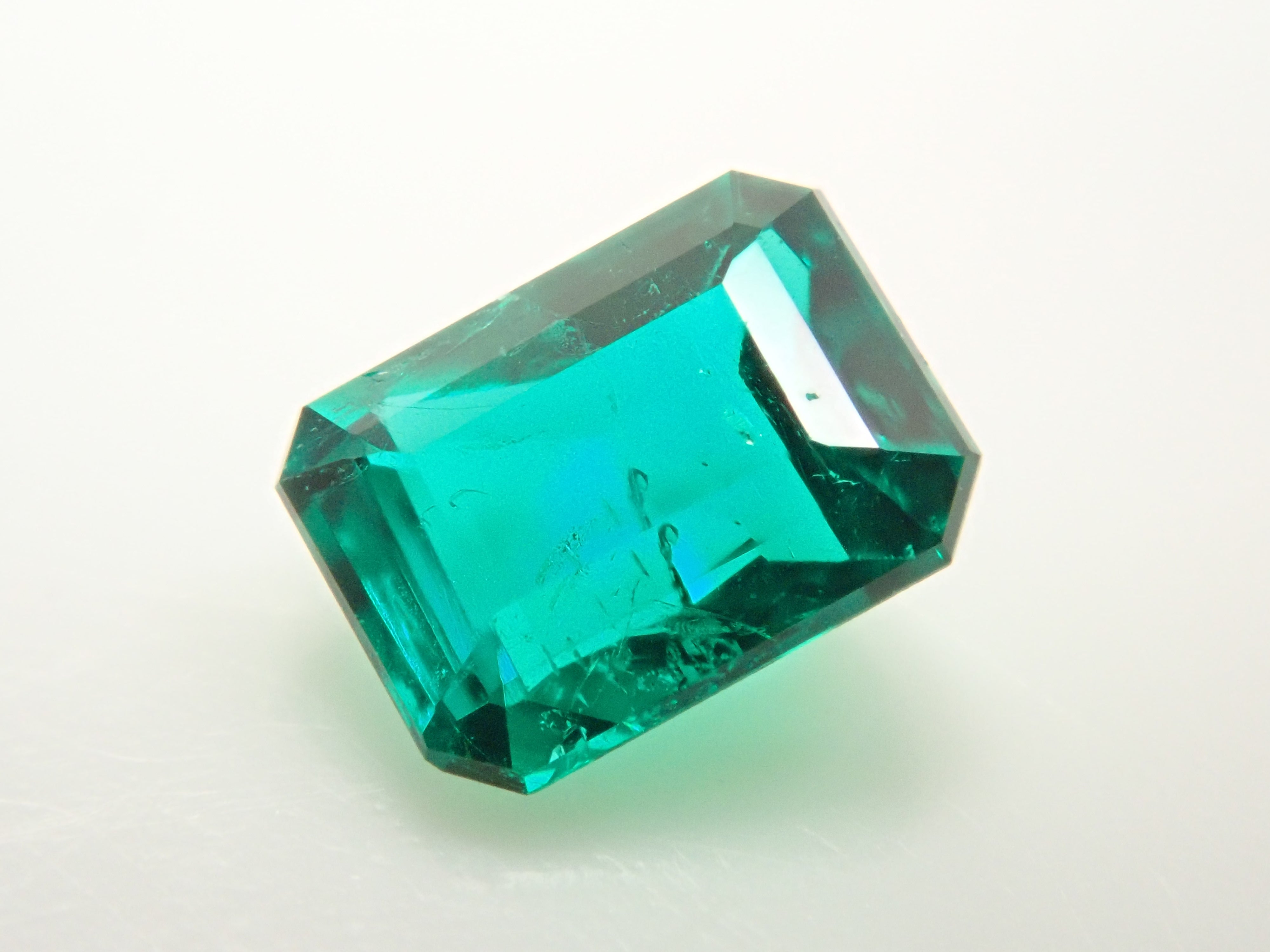 【11/3 22時販売】コロンビア産エメラルド 0.176ctルース