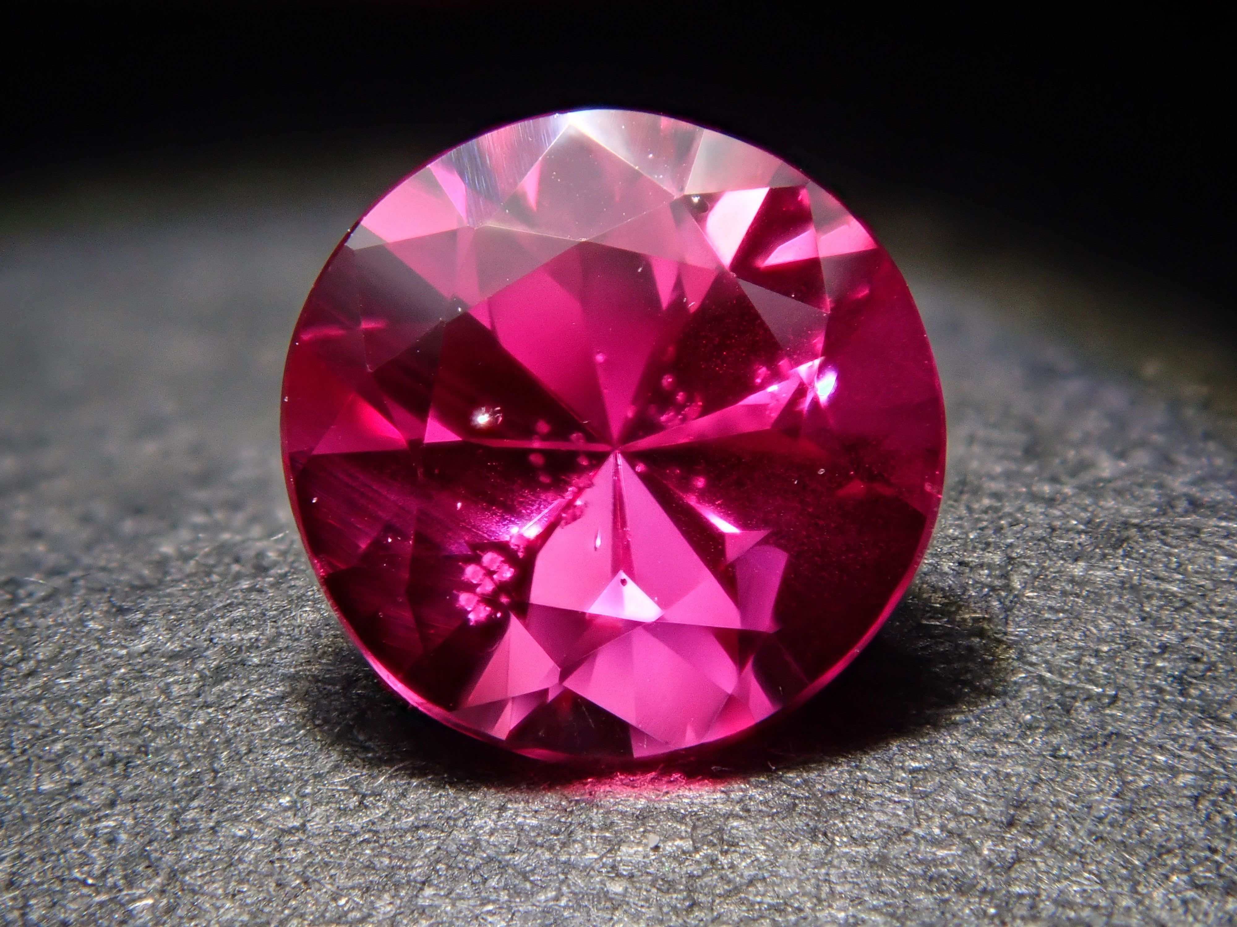 【11/3 22時販売】非加熱ルビー 4.5mm/0.430ctルース GIT