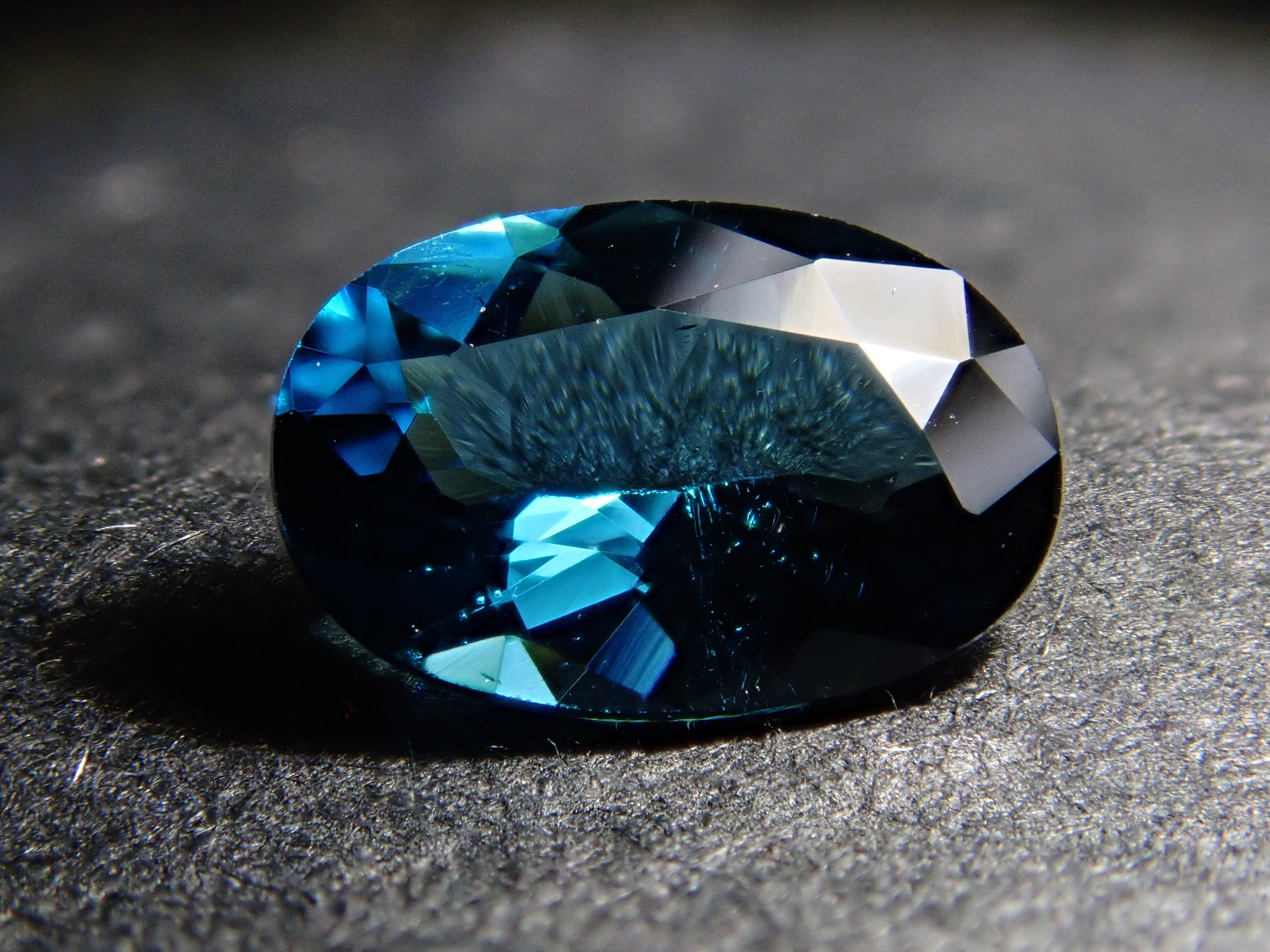 ブラジル産インディゴライトトルマリン 0.431ctルース