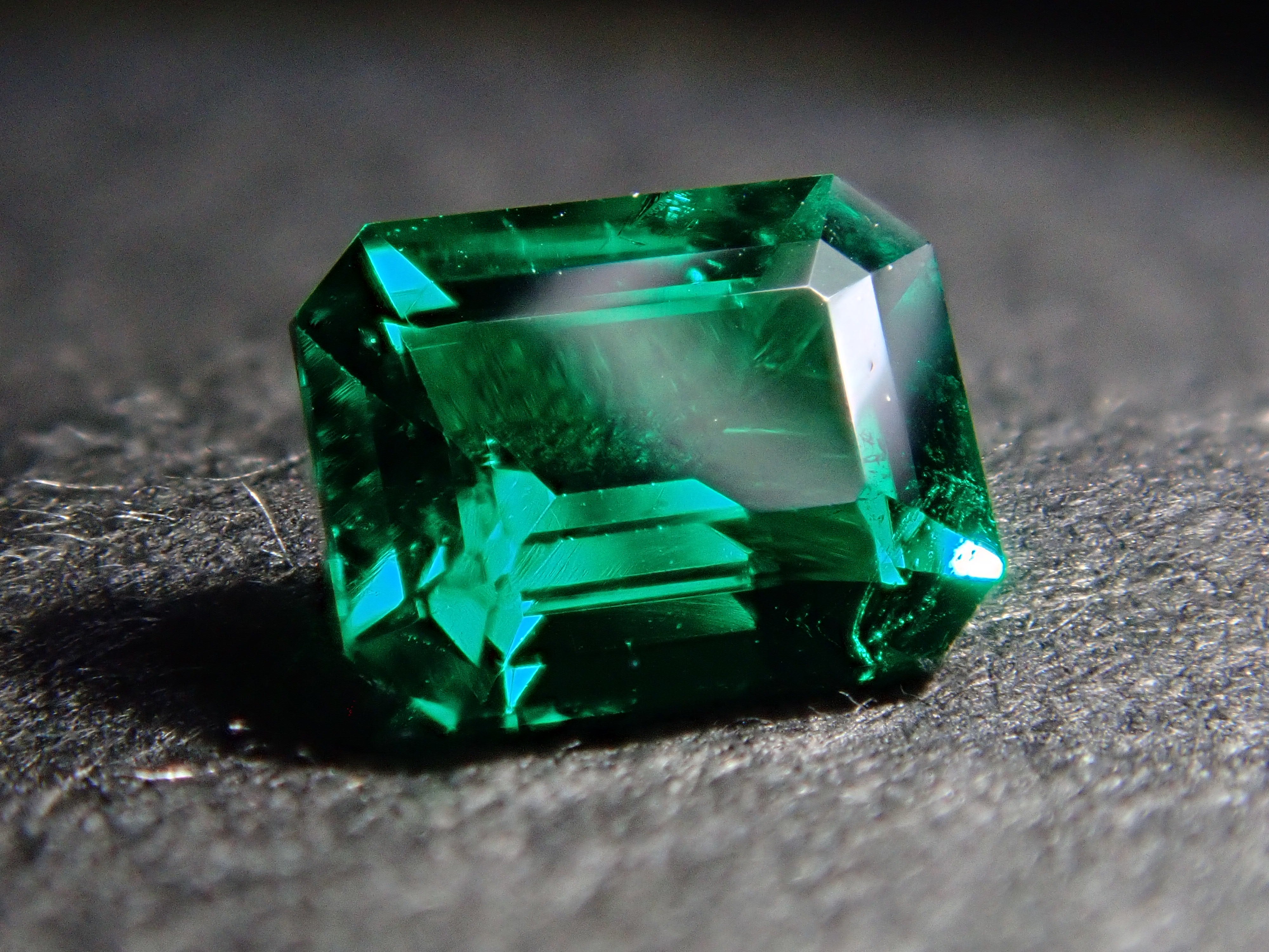 【11/23 22時販売】コロンビア産ノンオイルエメラルド 0.220ctルース GIA