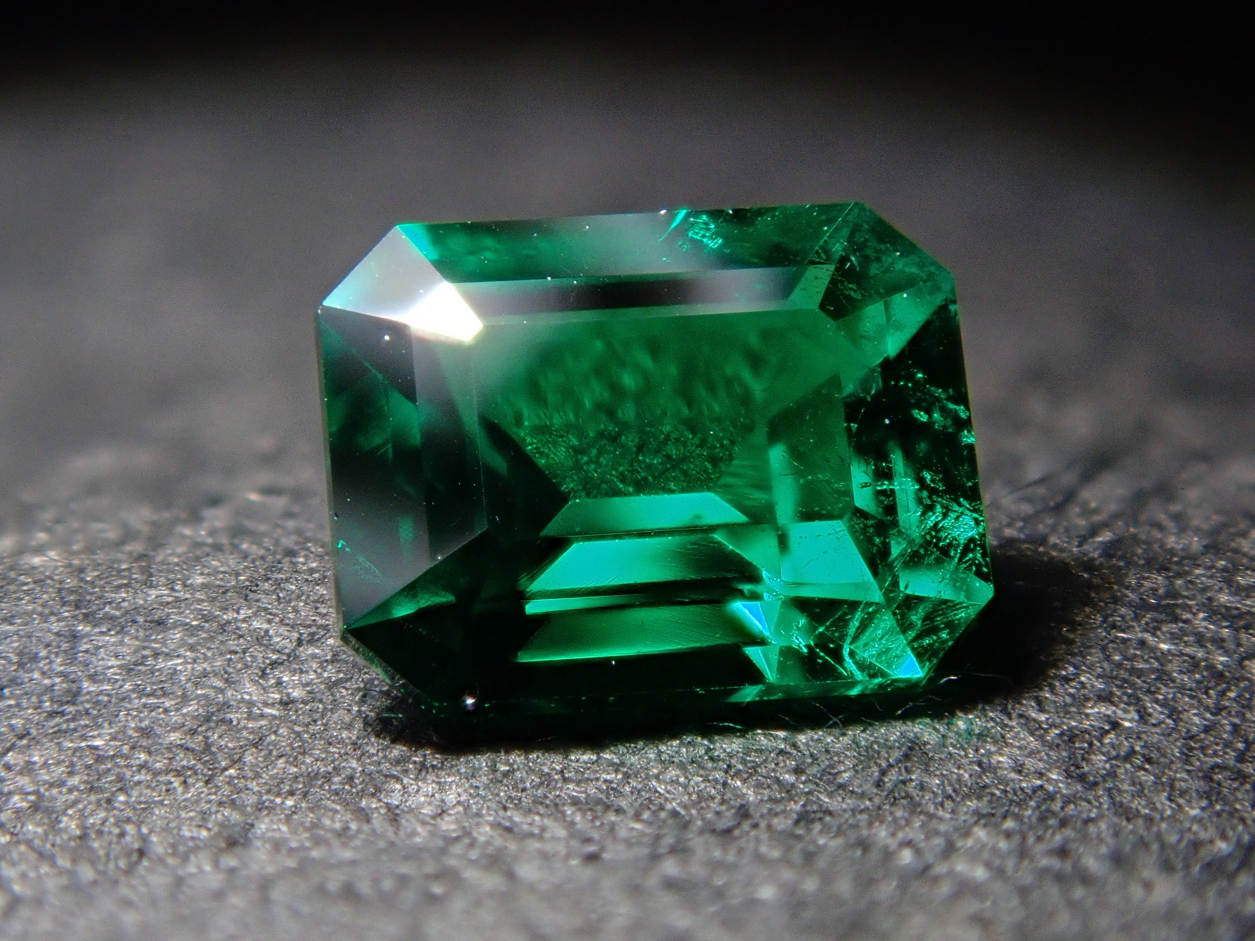 【11/23 22時販売】コロンビア産ノンオイルエメラルド 0.220ctルース GIA