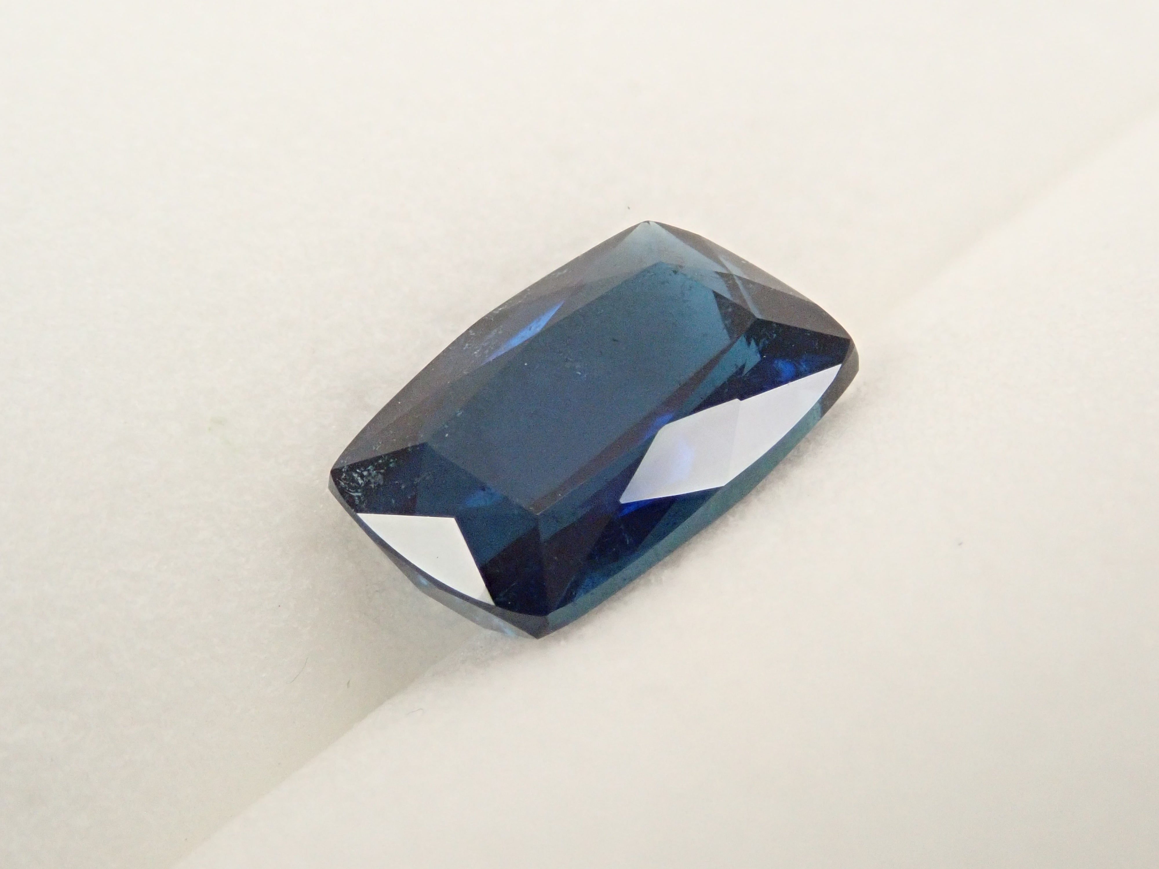 【1/6 22時販売】ブラジル産インディゴライトトルマリン 1.470ctルース 鑑別書