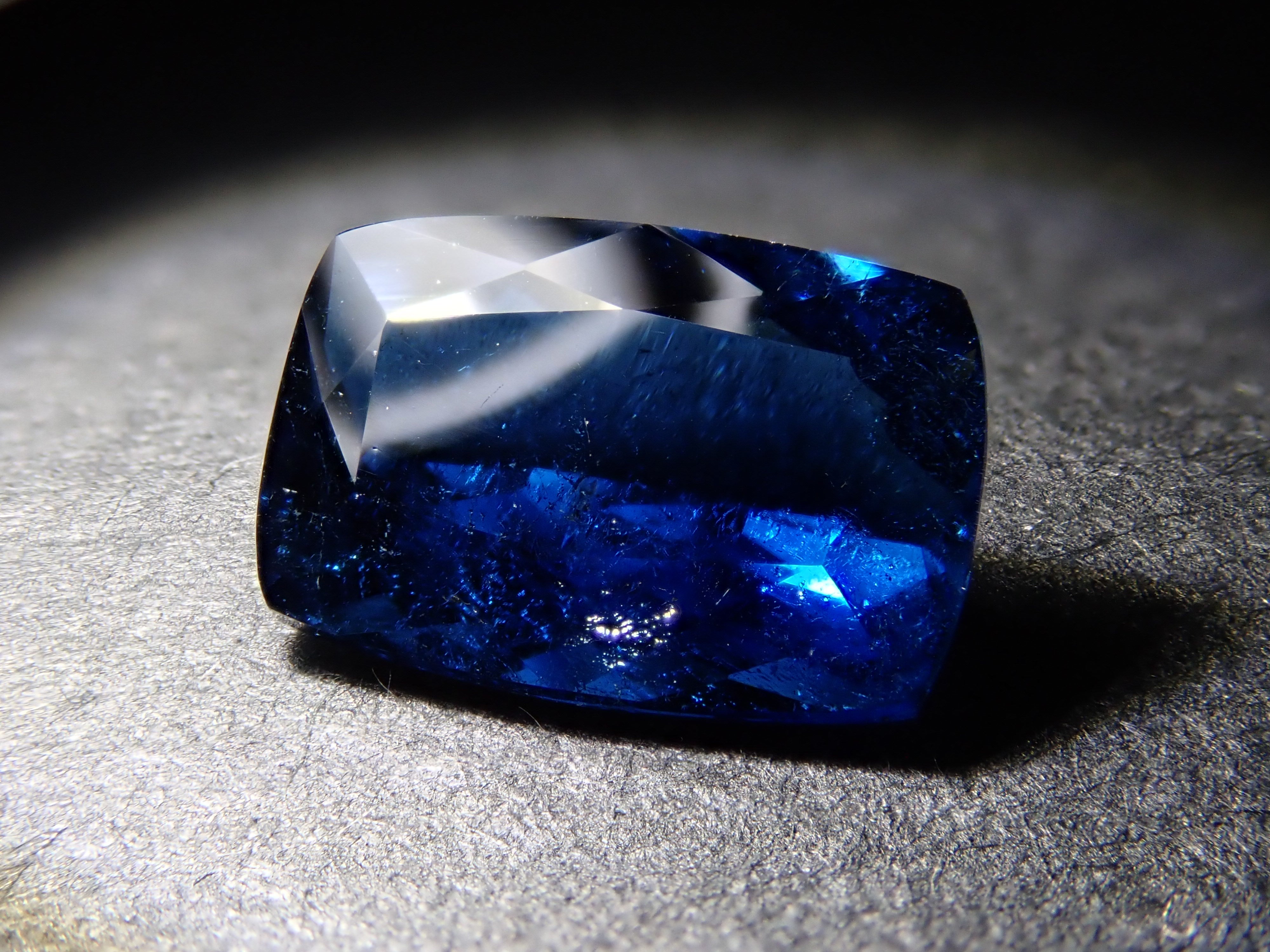 ブラジル産インディゴライトトルマリン 1.470ctルース 鑑別書