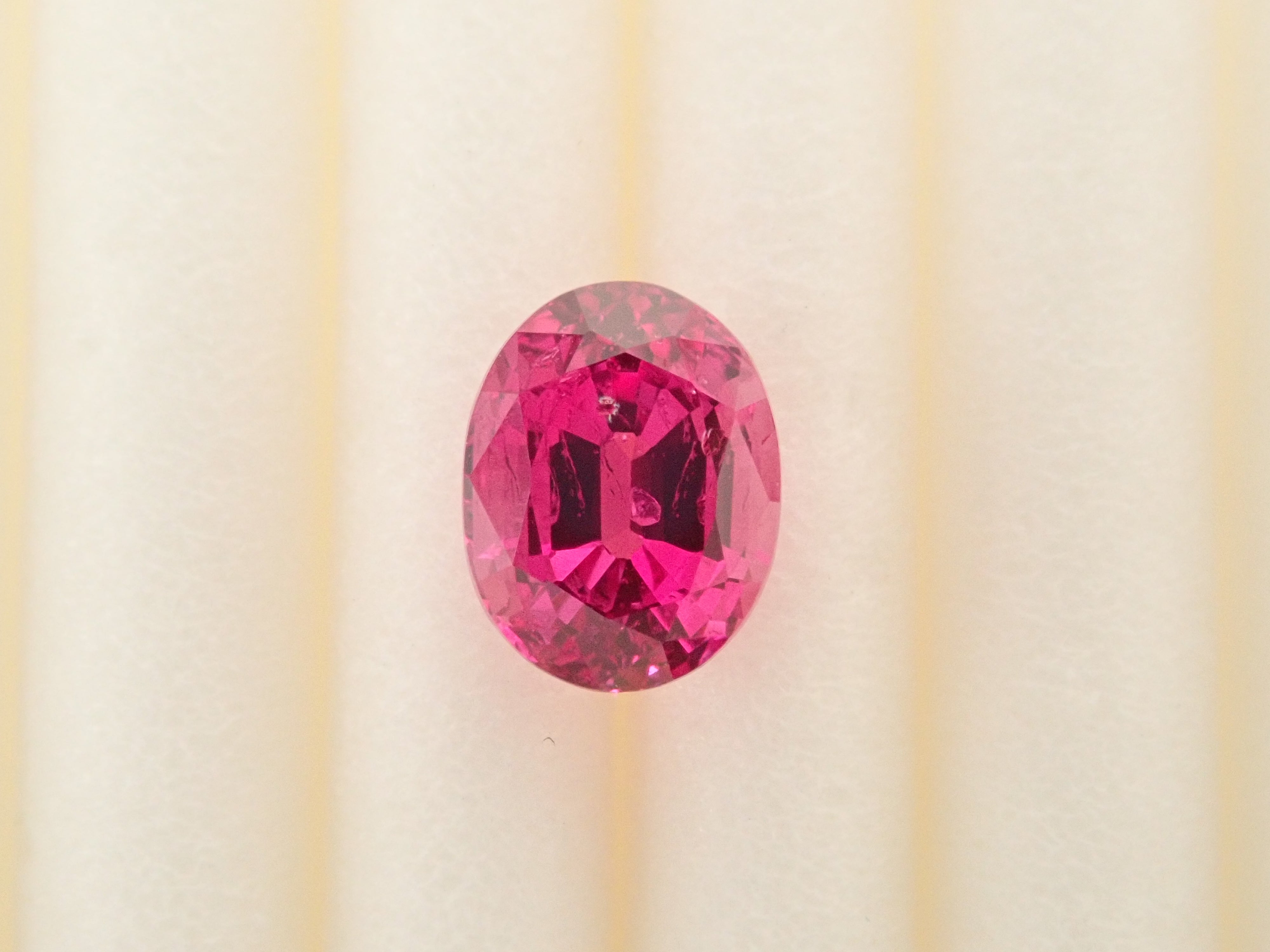 ミャンマー産非加熱ピジョンブラッドルビー  0.640ctルース AIGS