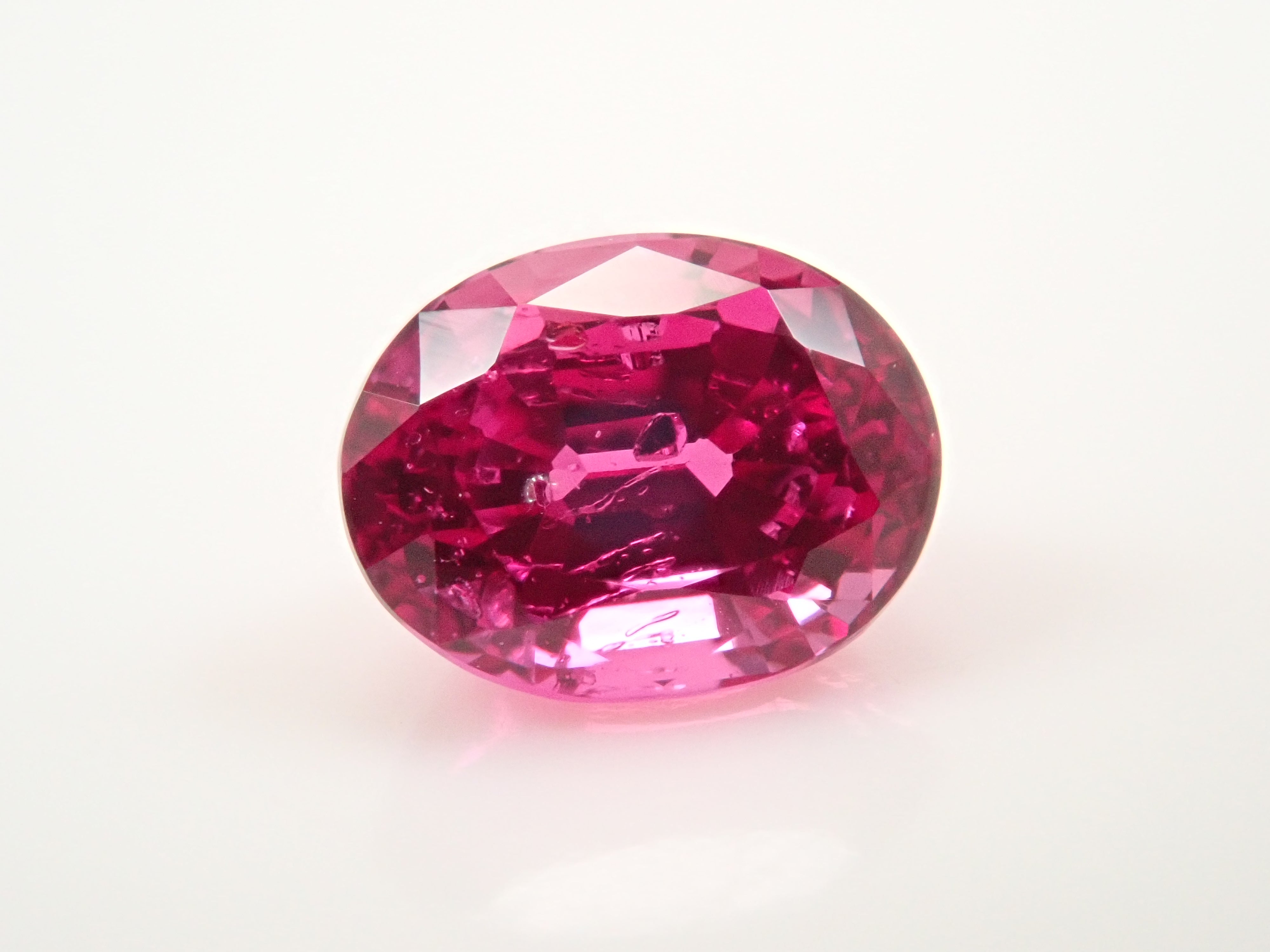 ミャンマー産非加熱ピジョンブラッドルビー  0.640ctルース AIGS