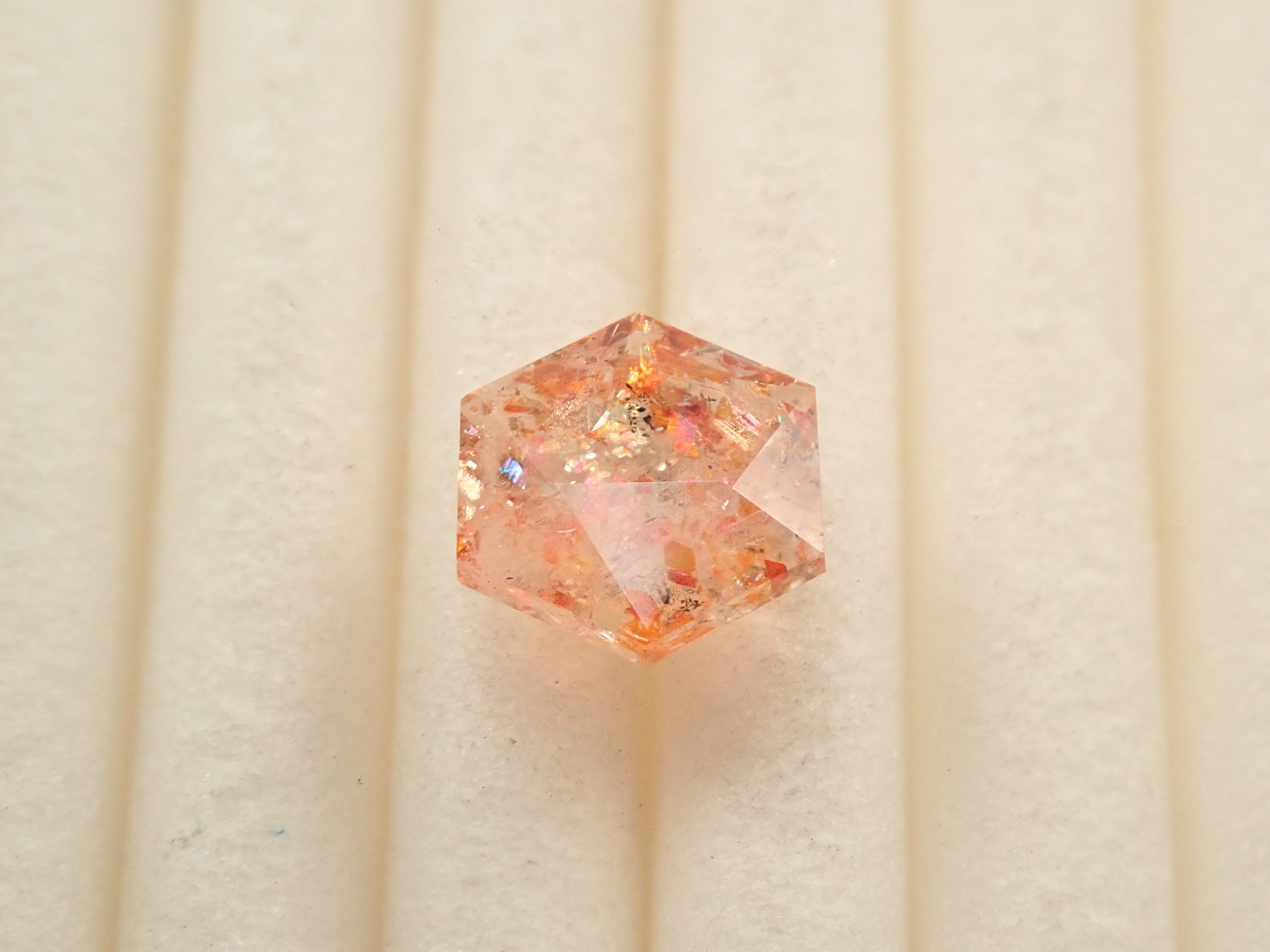 タンザニア産サンストーン（イリュージョンサンストーン） 0.777ctルース