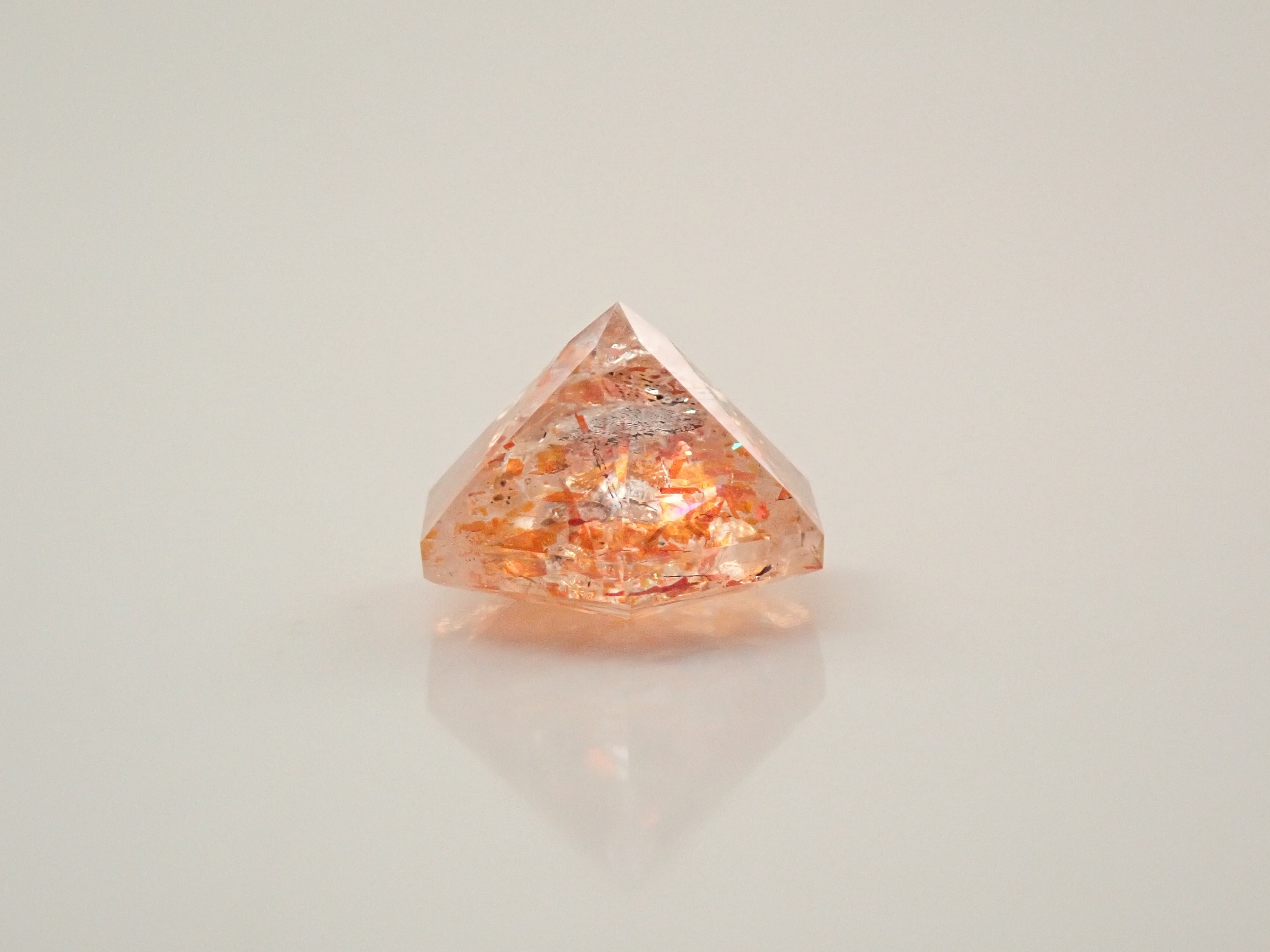 タンザニア産サンストーン（イリュージョンサンストーン） 0.777ctルース