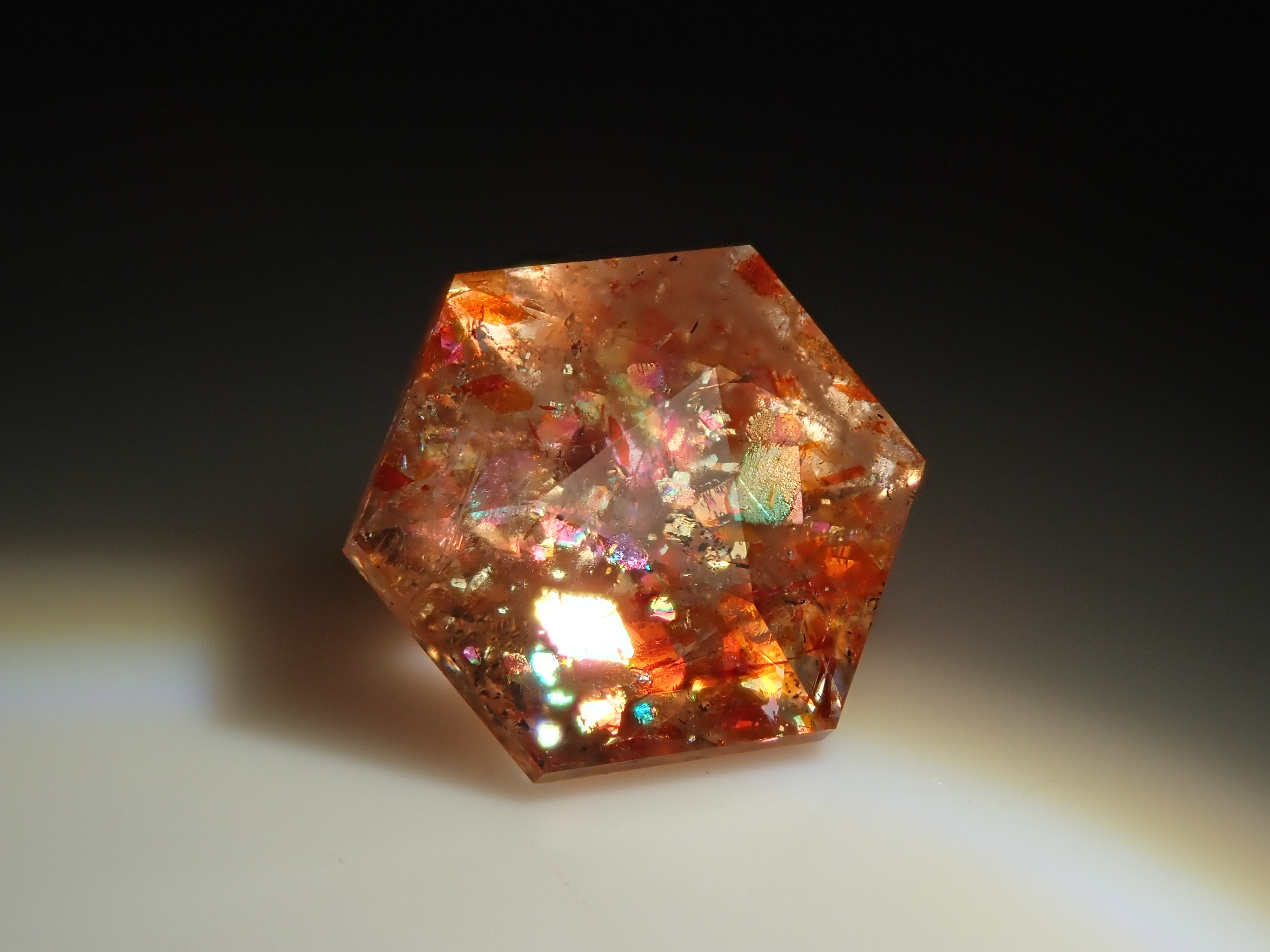 タンザニア産サンストーン（イリュージョンサンストーン） 0.777ctルース