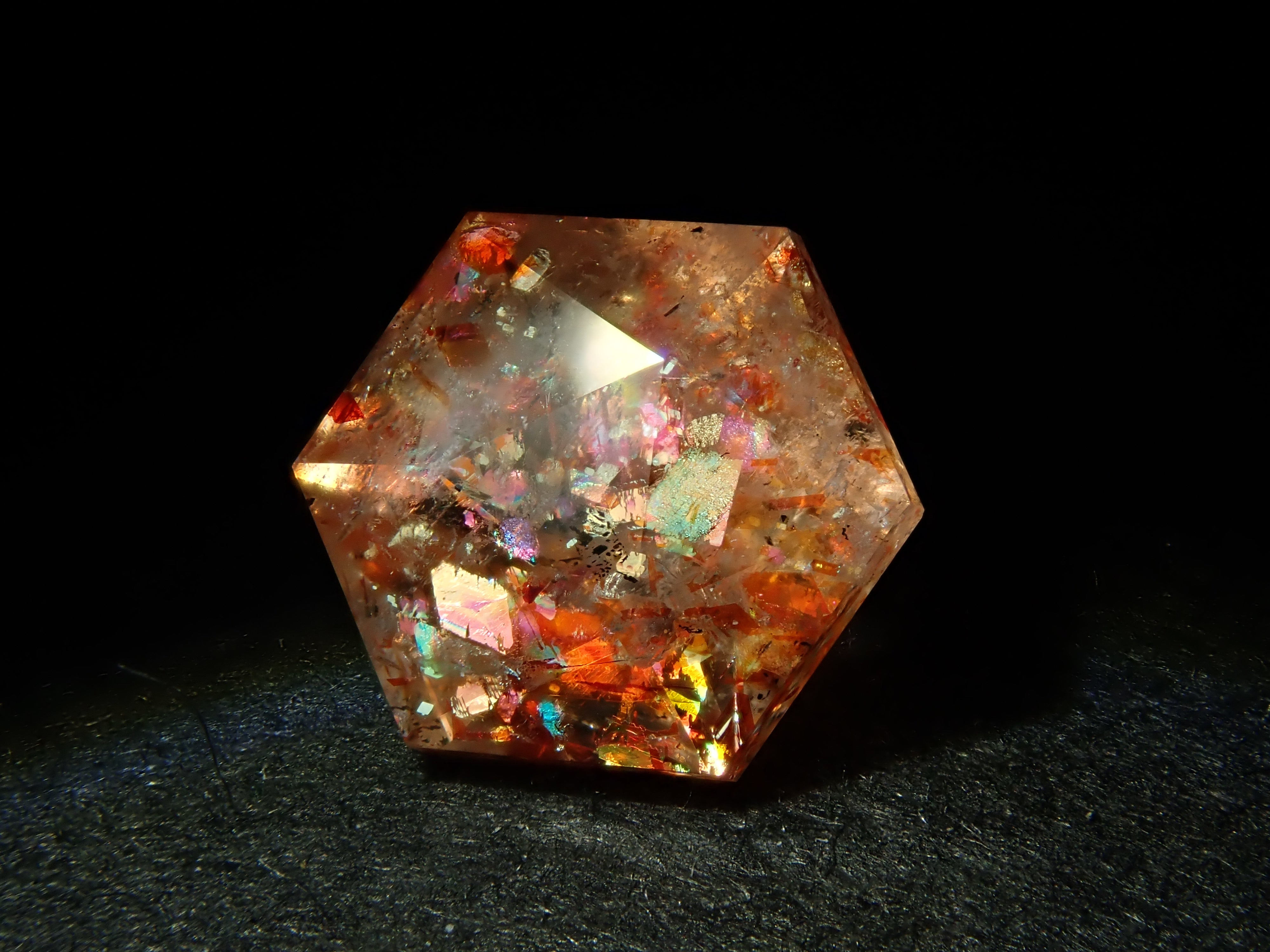 タンザニア産サンストーン（イリュージョンサンストーン） 0.777ctルース