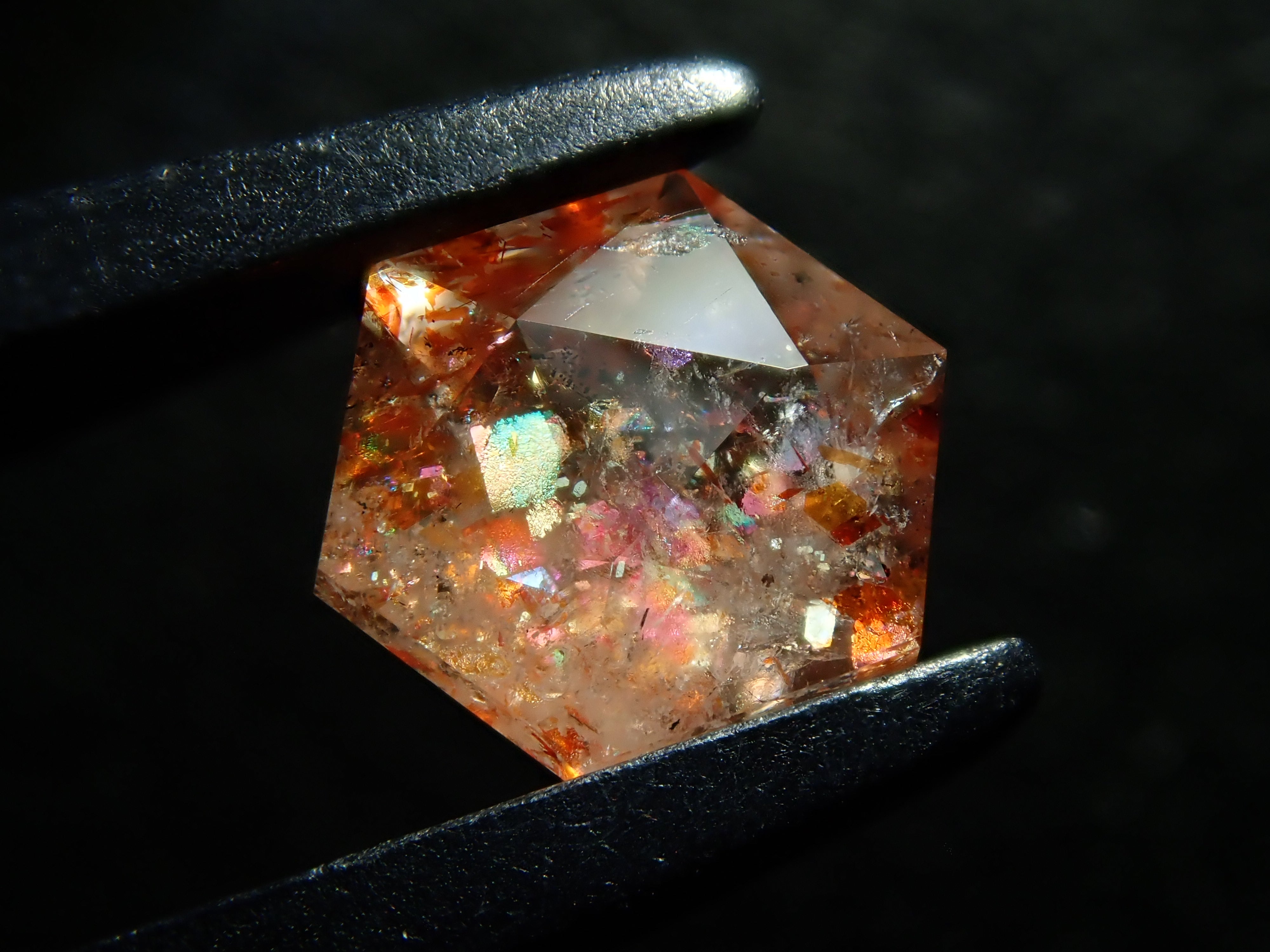 タンザニア産サンストーン（イリュージョンサンストーン） 0.777ctルース